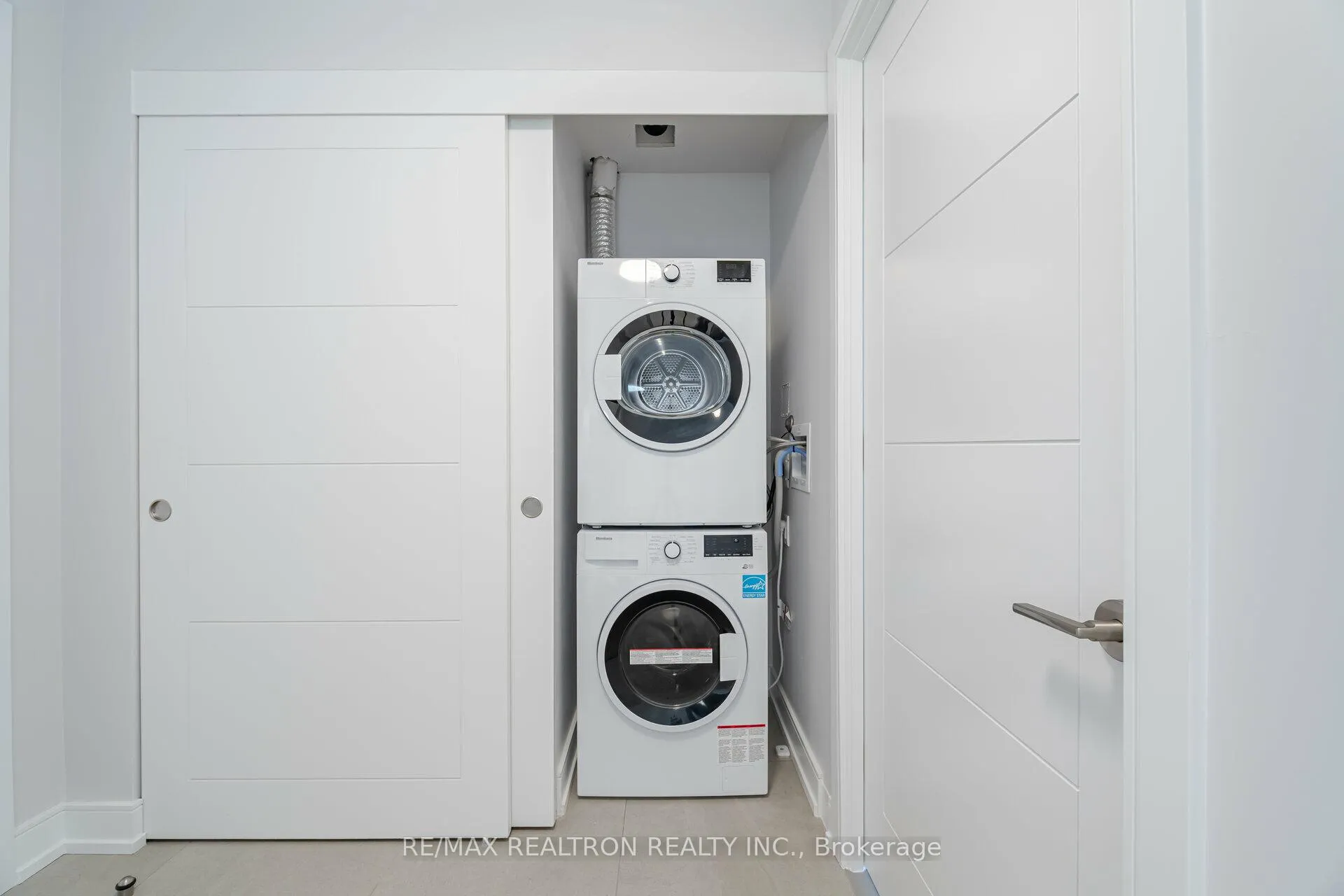 Photo 15 of Unit 810, 2525 Bathurst Street, Toronto, Forest Hill North — HOMEH