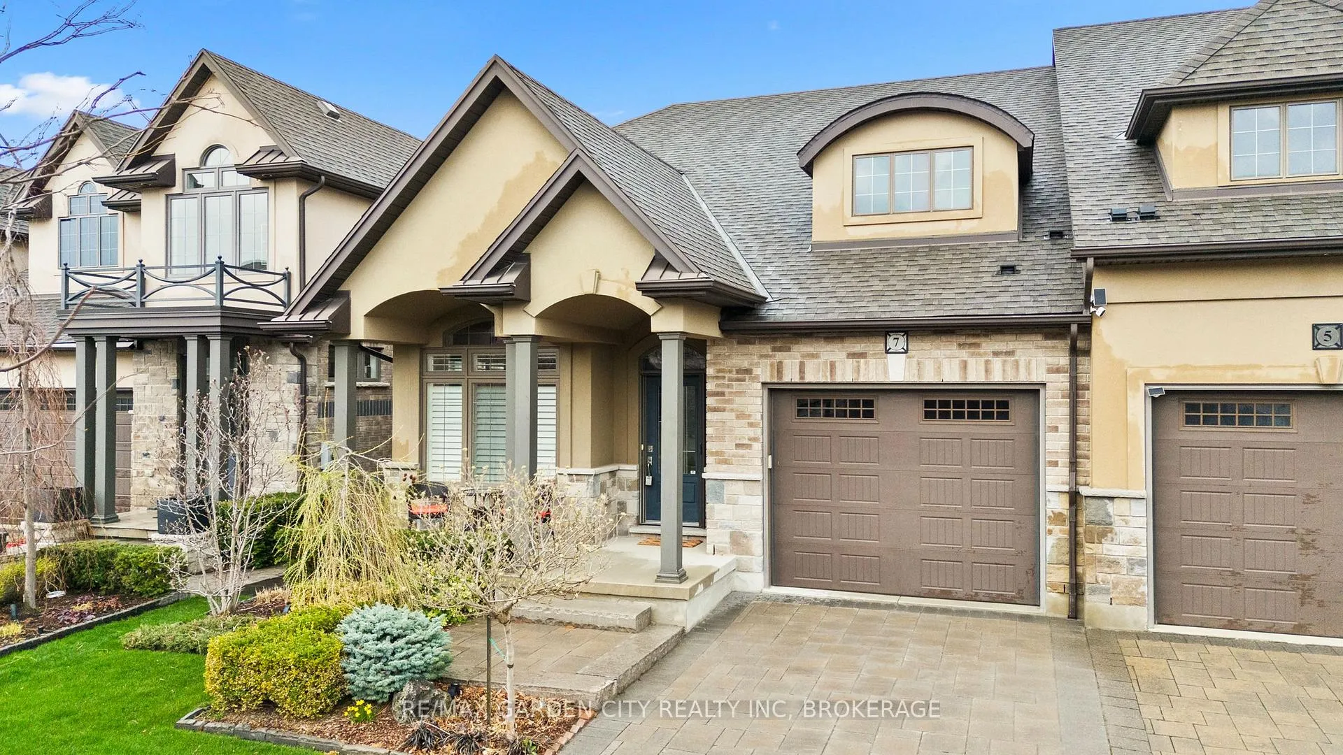 Photo 1 of 7 Tuscany Court, St. Catharines, Grapeview — HOMEH