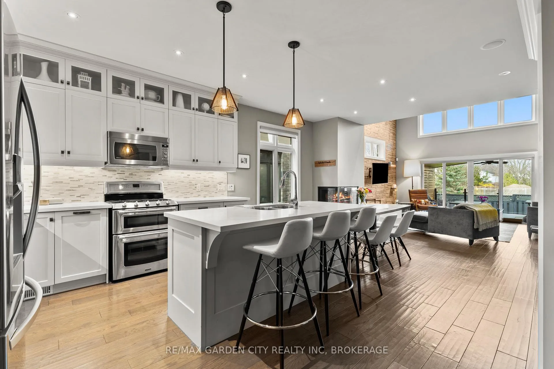 Photo 15 of 7 Tuscany Court, St. Catharines, Grapeview — HOMEH