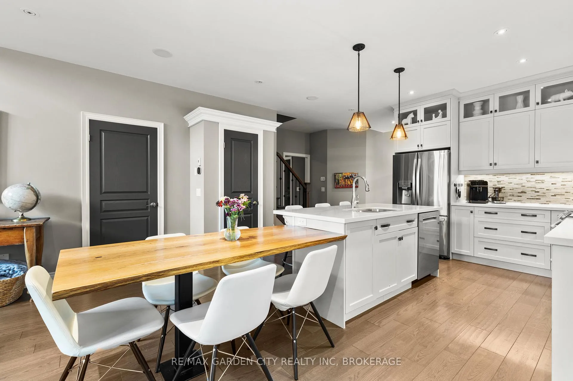 Photo 16 of 7 Tuscany Court, St. Catharines, Grapeview — HOMEH