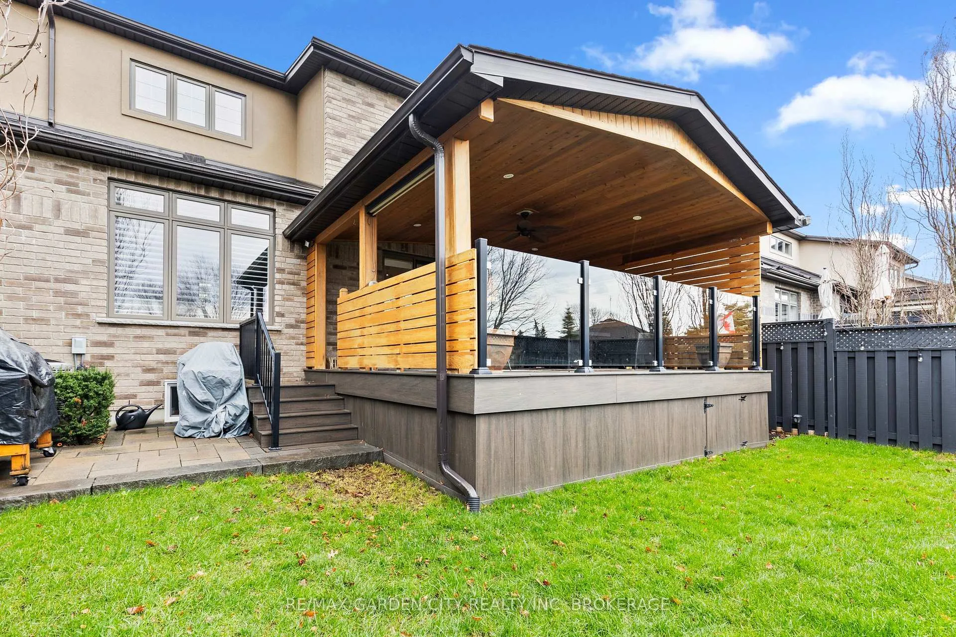 Photo 42 of 7 Tuscany Court, St. Catharines, Grapeview — HOMEH