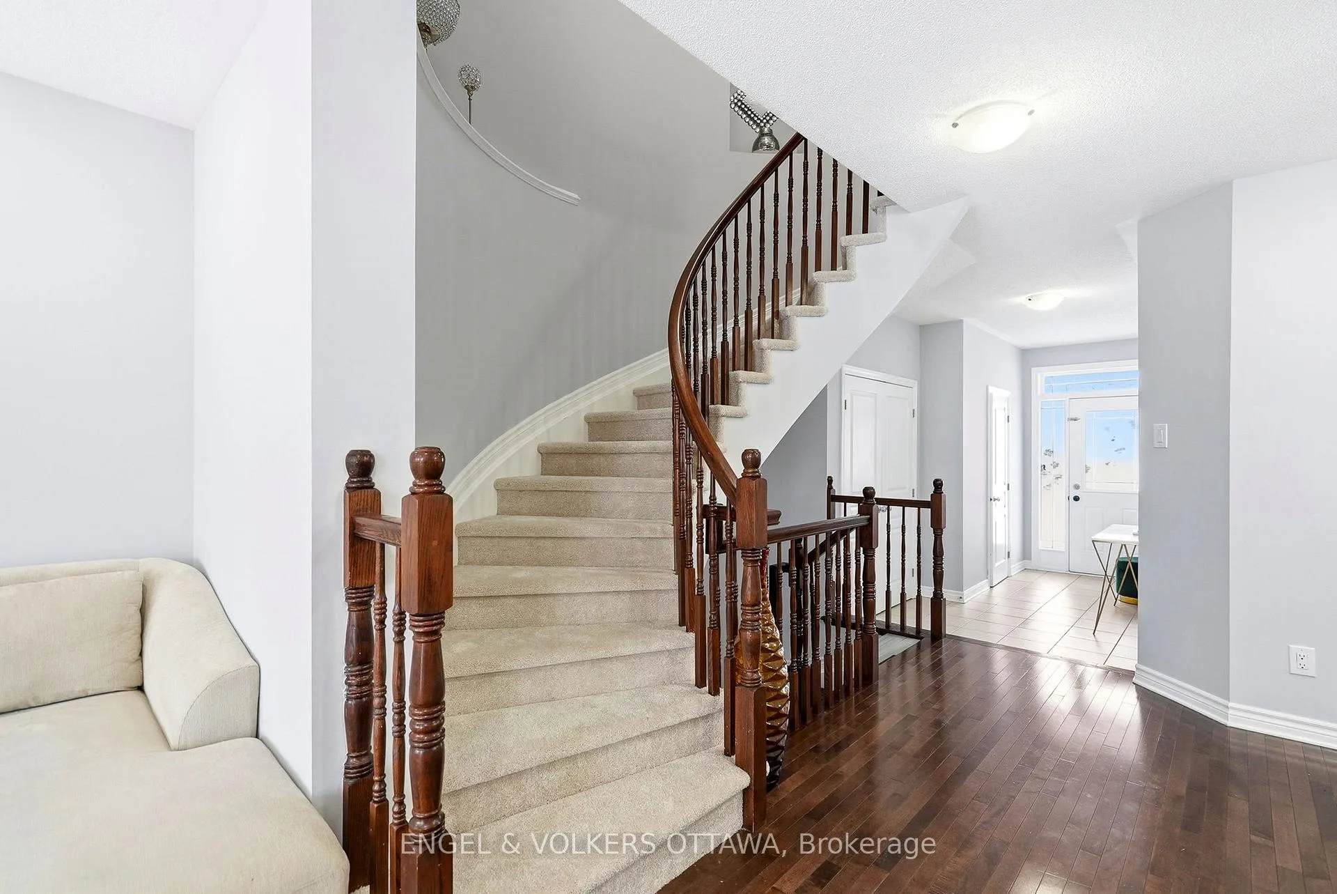 Photo 8 of 476 Barrick Hill Road, Ottawa, Kanata - Emerald Meadows/Trailwest — HOMEH
