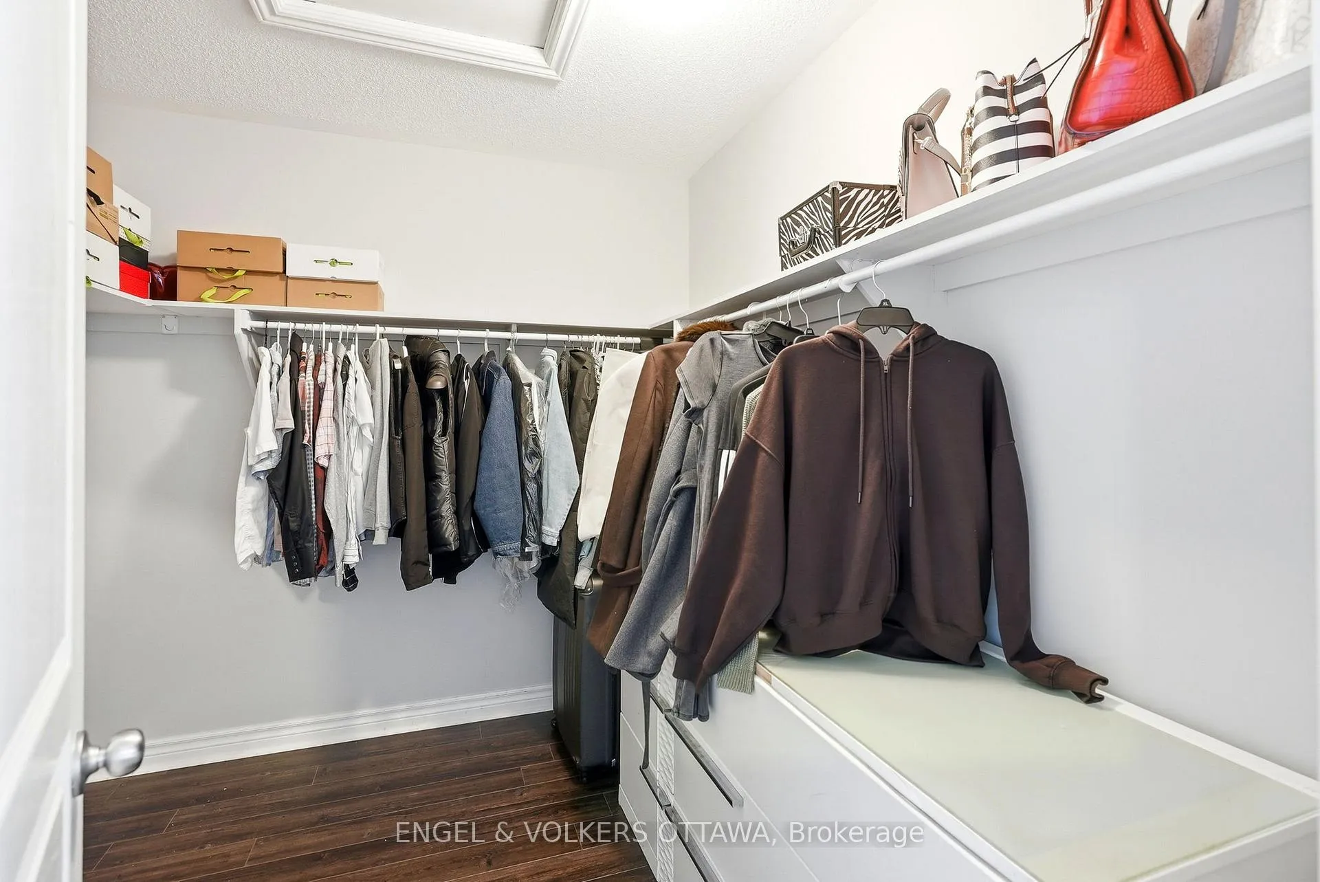 Photo 12 of 476 Barrick Hill Road, Ottawa, Kanata - Emerald Meadows/Trailwest — HOMEH