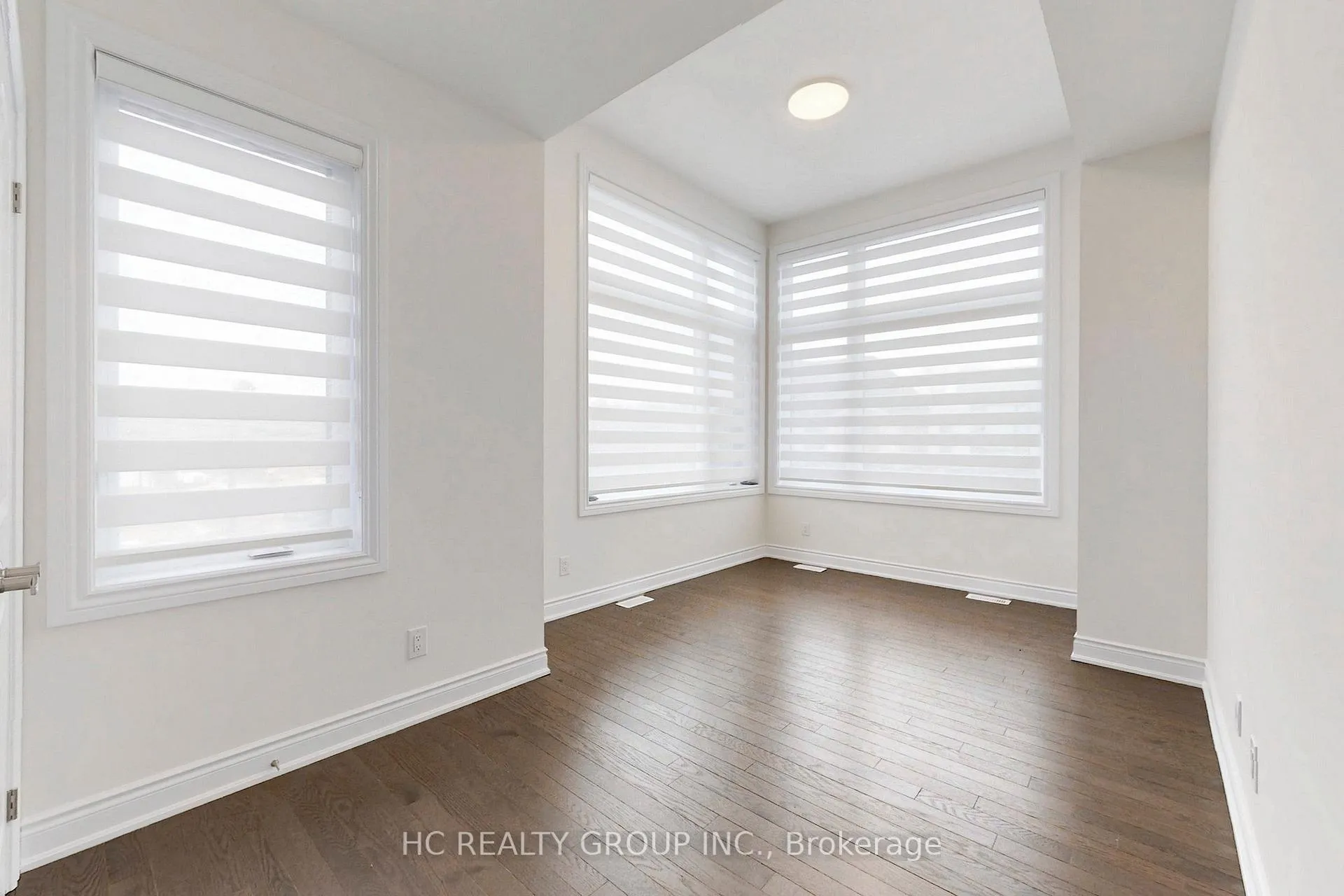 Photo 23 of 20 Harold Humphrey Street, Markham, Angus Glen — HOMEH