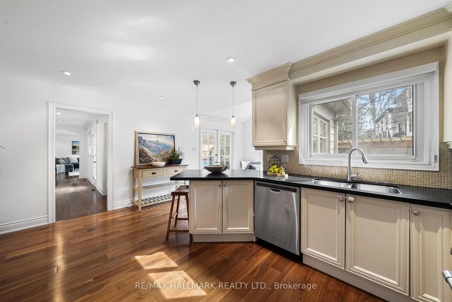 Photo 7 of 55 Riverside Boulevard, Vaughan, Uplands — HOMEH