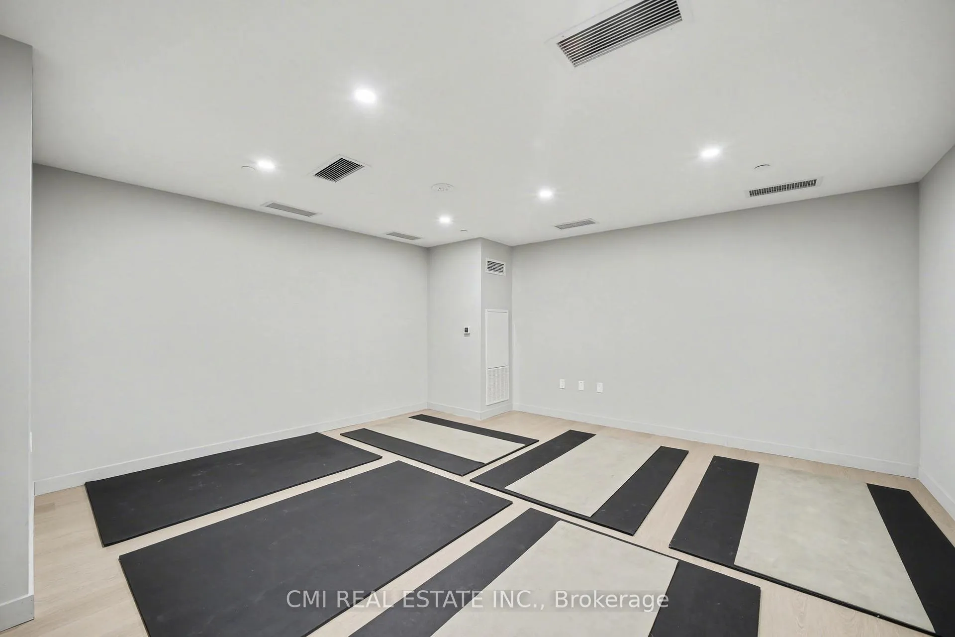 Photo 17 of Unit 623, 859 The Queensway, Etobicoke, Stonegate-Queensway — HOMEH