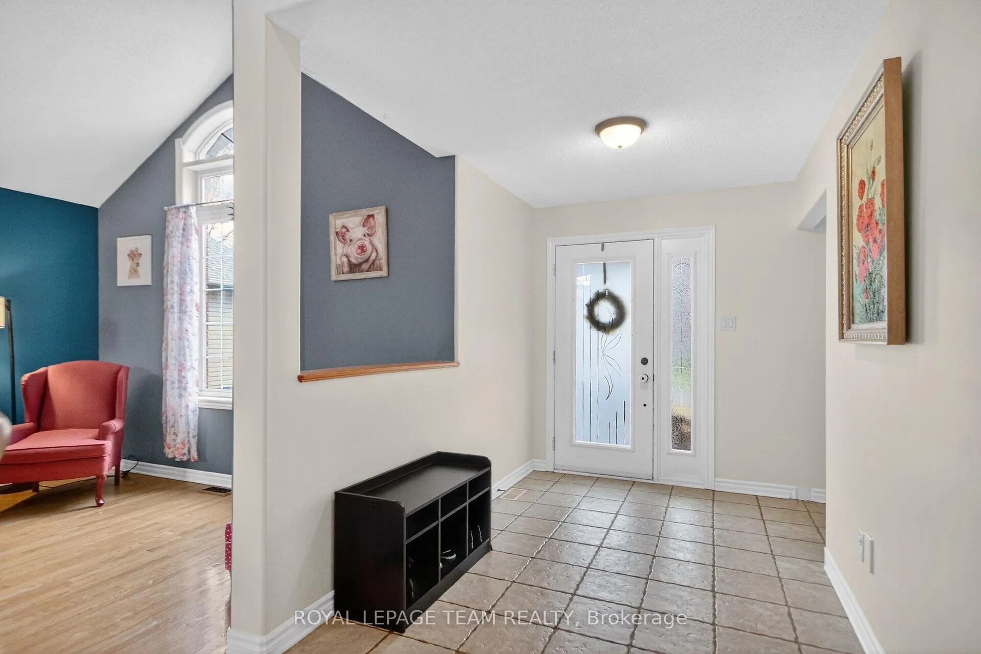 Photo 4 of 75 Renoir Drive, Russell, Embrun — HOMEH