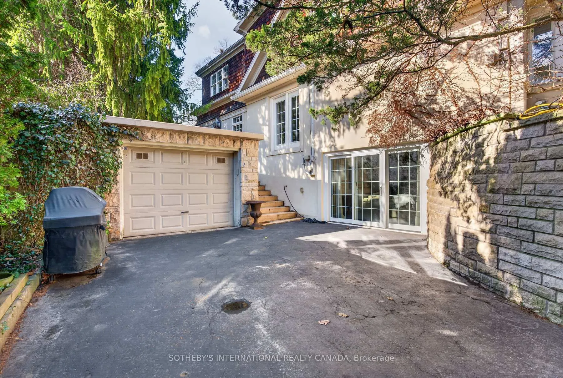Photo 7 of 149 North Shore Boulevard E, Burlington, LaSalle — HOMEH