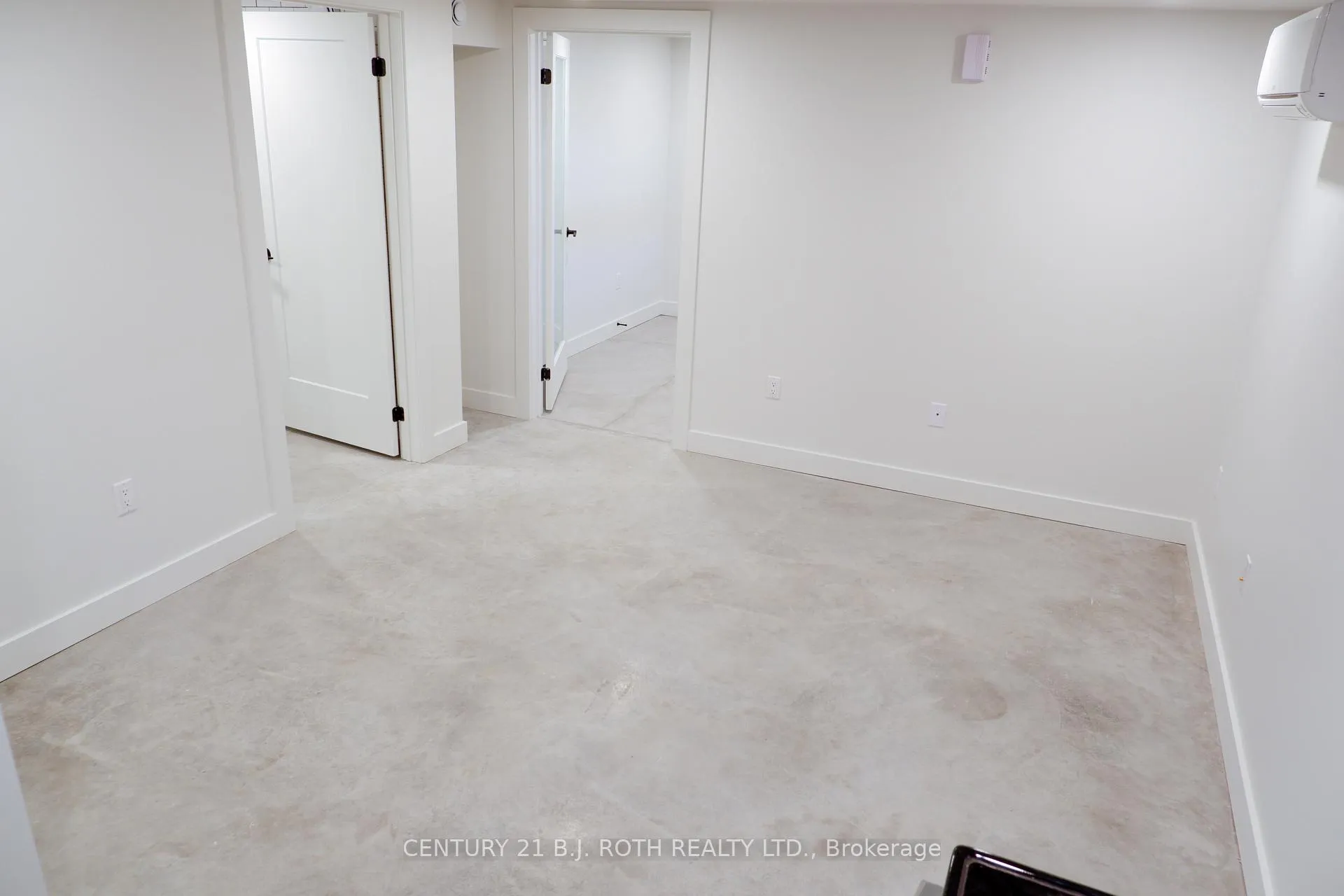 Photo 6 of Unit 207, 1370 Killarney Beach Road, Innisfil, Lefroy — HOMEH