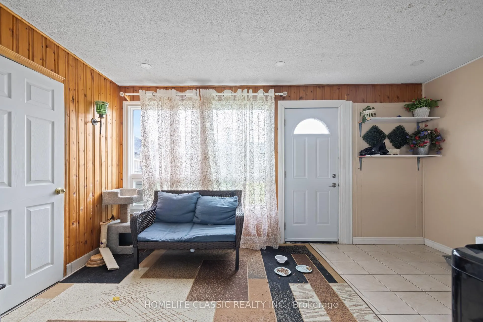 Photo 6 of 83 John Garland Boulevard, Etobicoke, Mount Olive-Silverstone-Jamestown — HOMEH