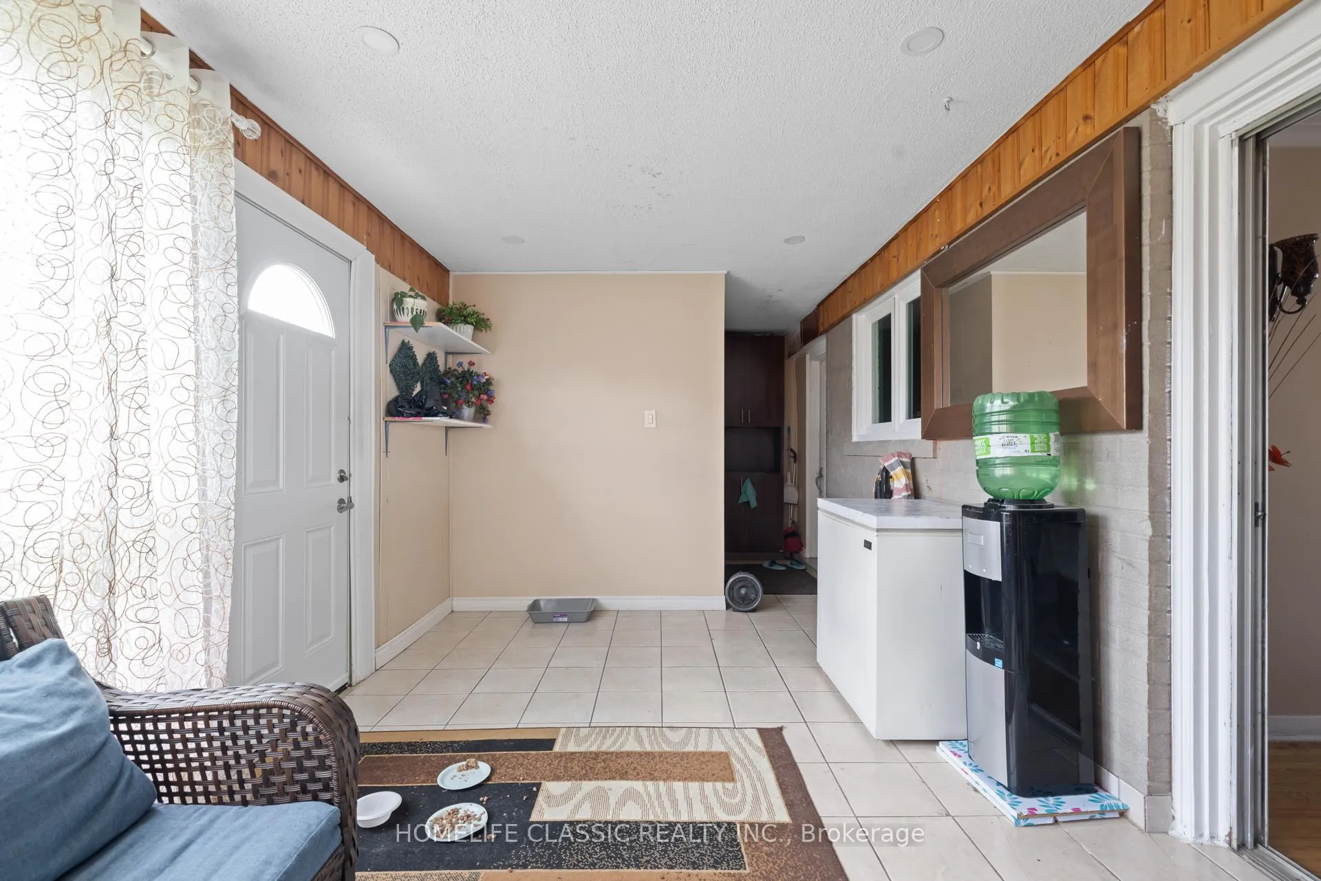 Photo 7 of 83 John Garland Boulevard, Etobicoke, Mount Olive-Silverstone-Jamestown — HOMEH
