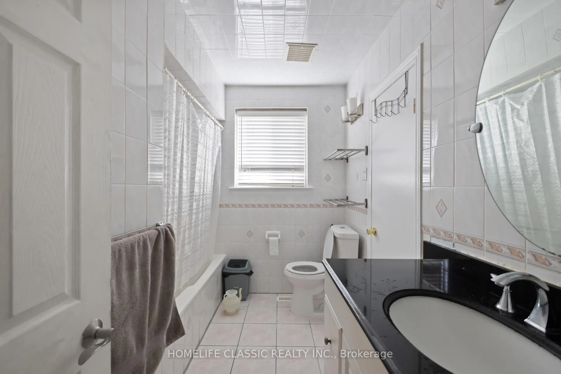 Photo 12 of 83 John Garland Boulevard, Etobicoke, Mount Olive-Silverstone-Jamestown — HOMEH