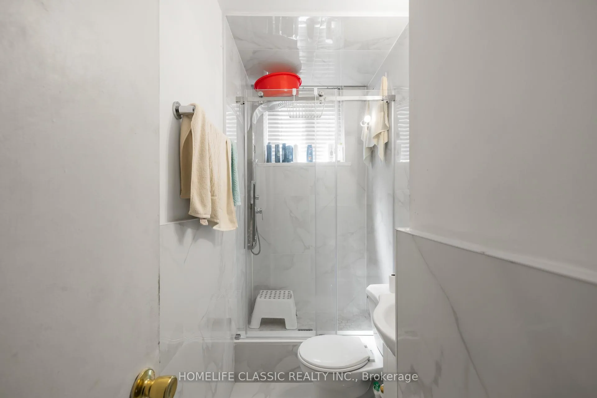 Photo 17 of 83 John Garland Boulevard, Etobicoke, Mount Olive-Silverstone-Jamestown — HOMEH