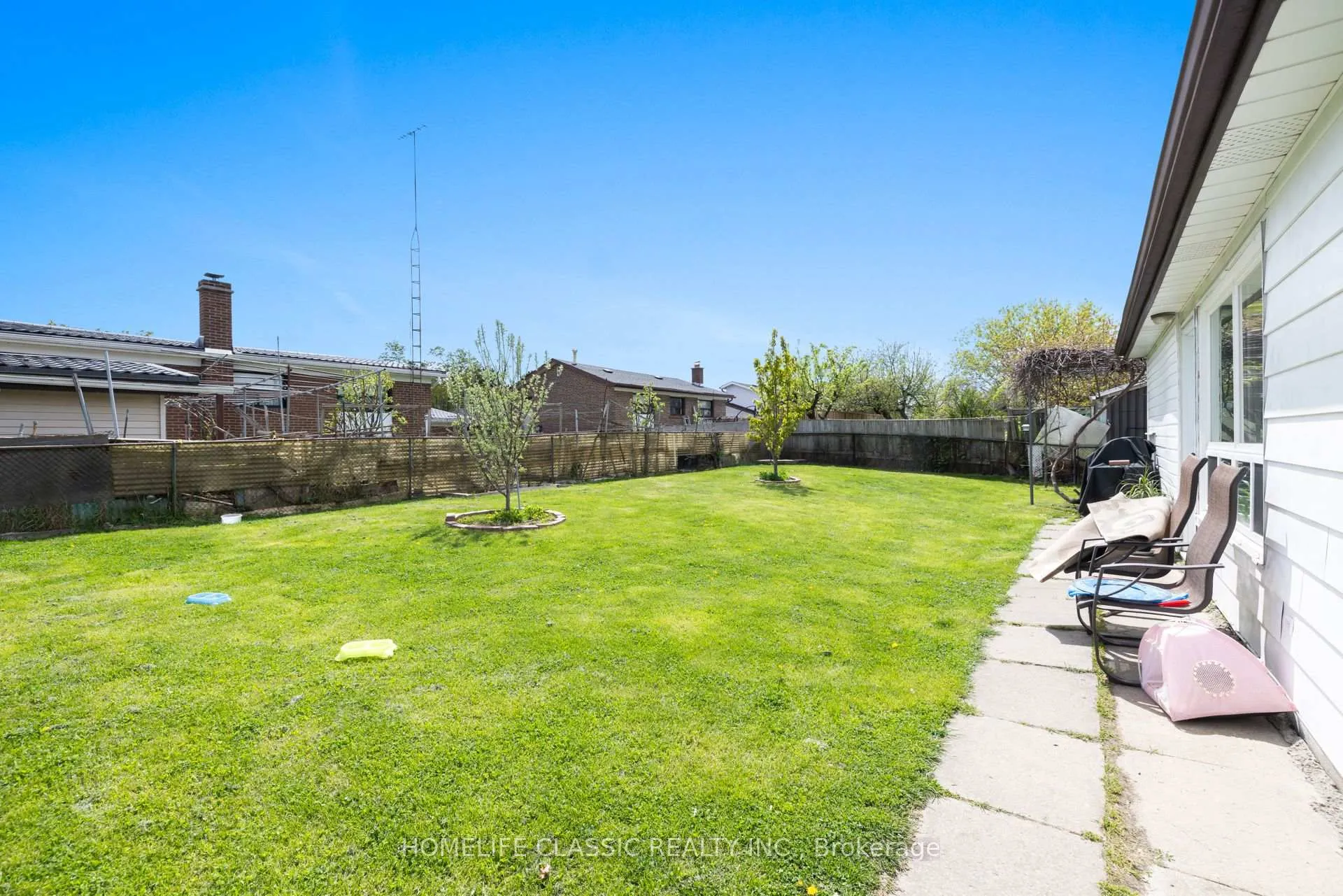 Photo 19 of 83 John Garland Boulevard, Etobicoke, Mount Olive-Silverstone-Jamestown — HOMEH