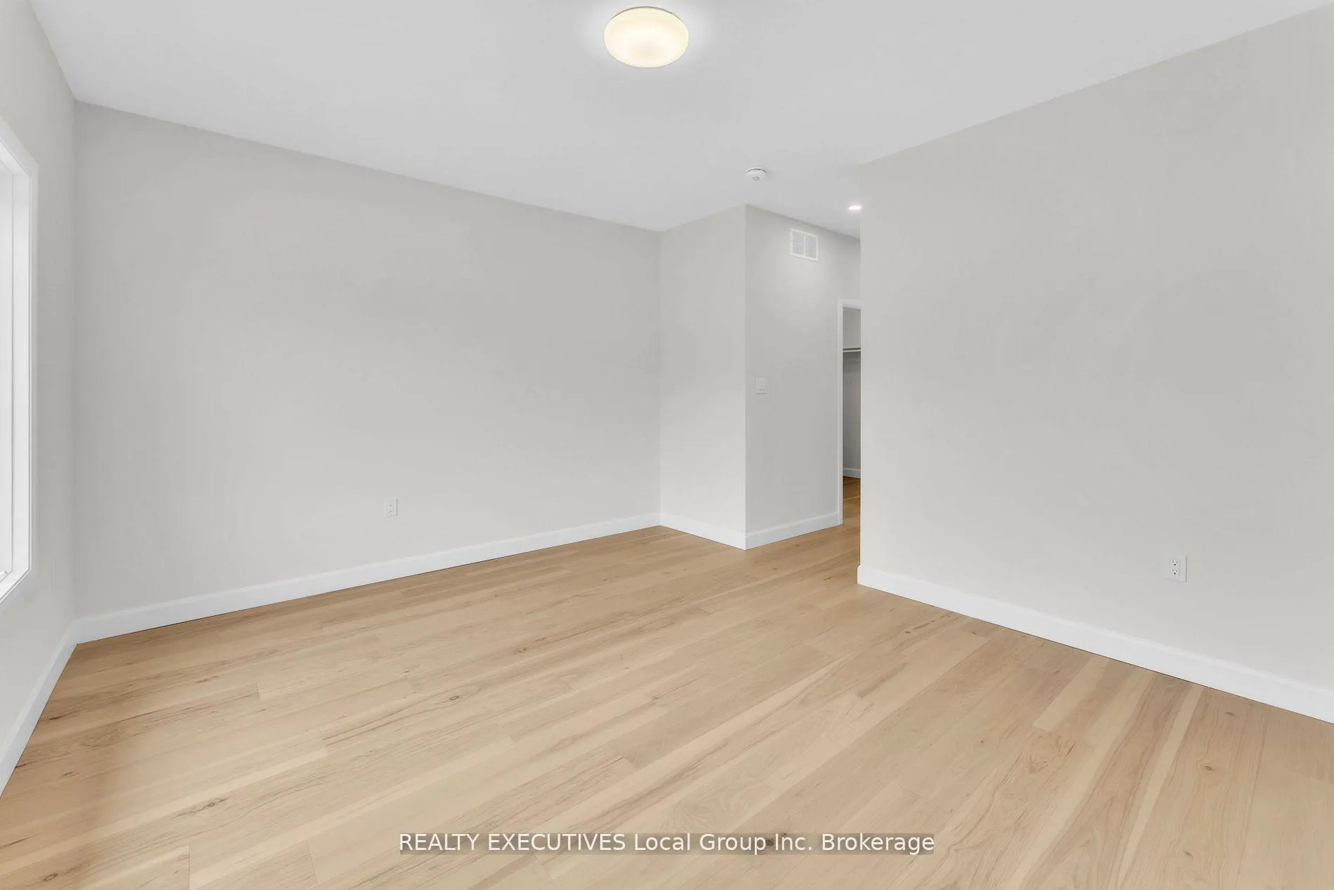 Photo 13 of 109 Tower Drive, North Bay, Airport — HOMEH