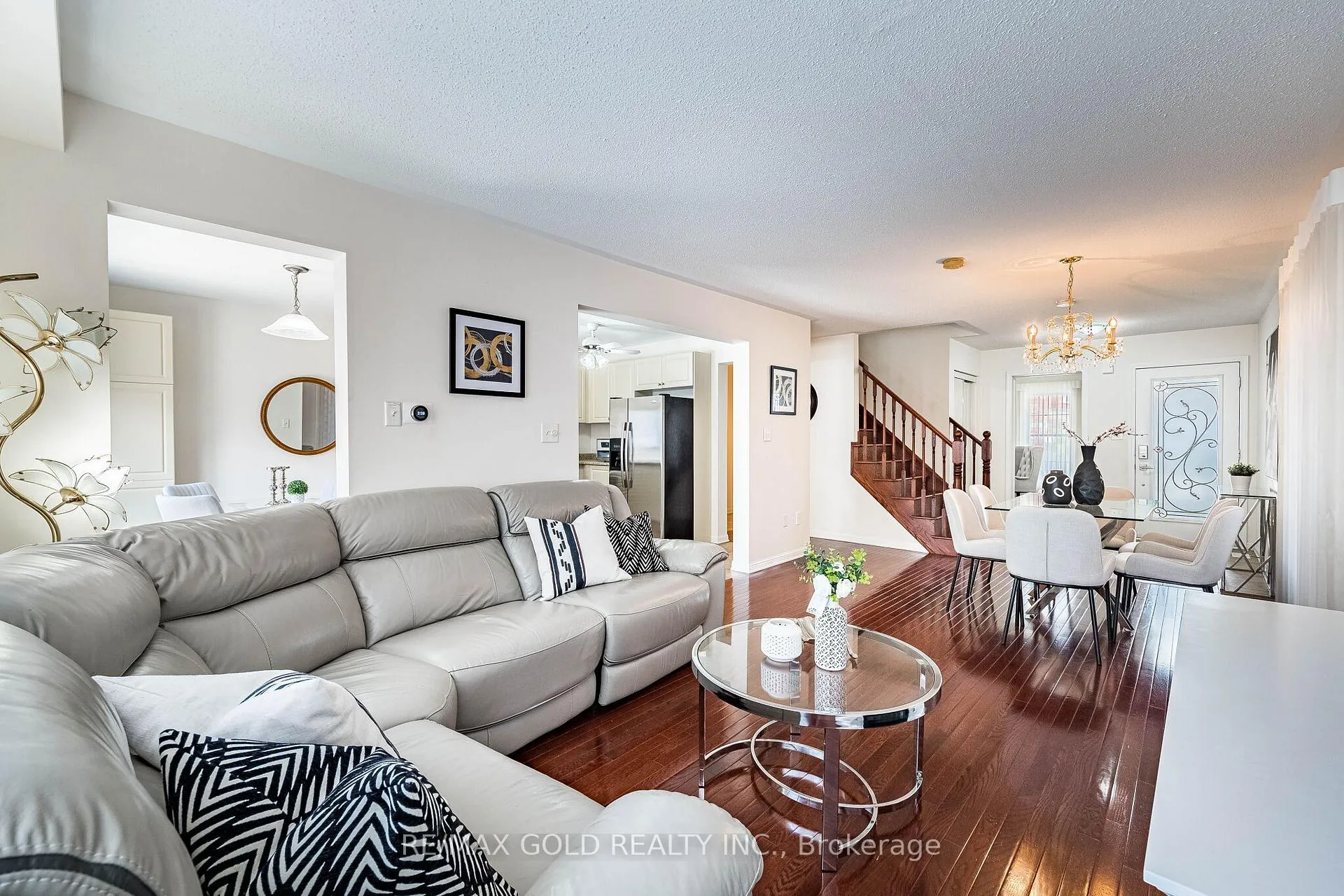 Photo 9 of 6 Clenston Road, Brampton, Northwest Brampton — HOMEH