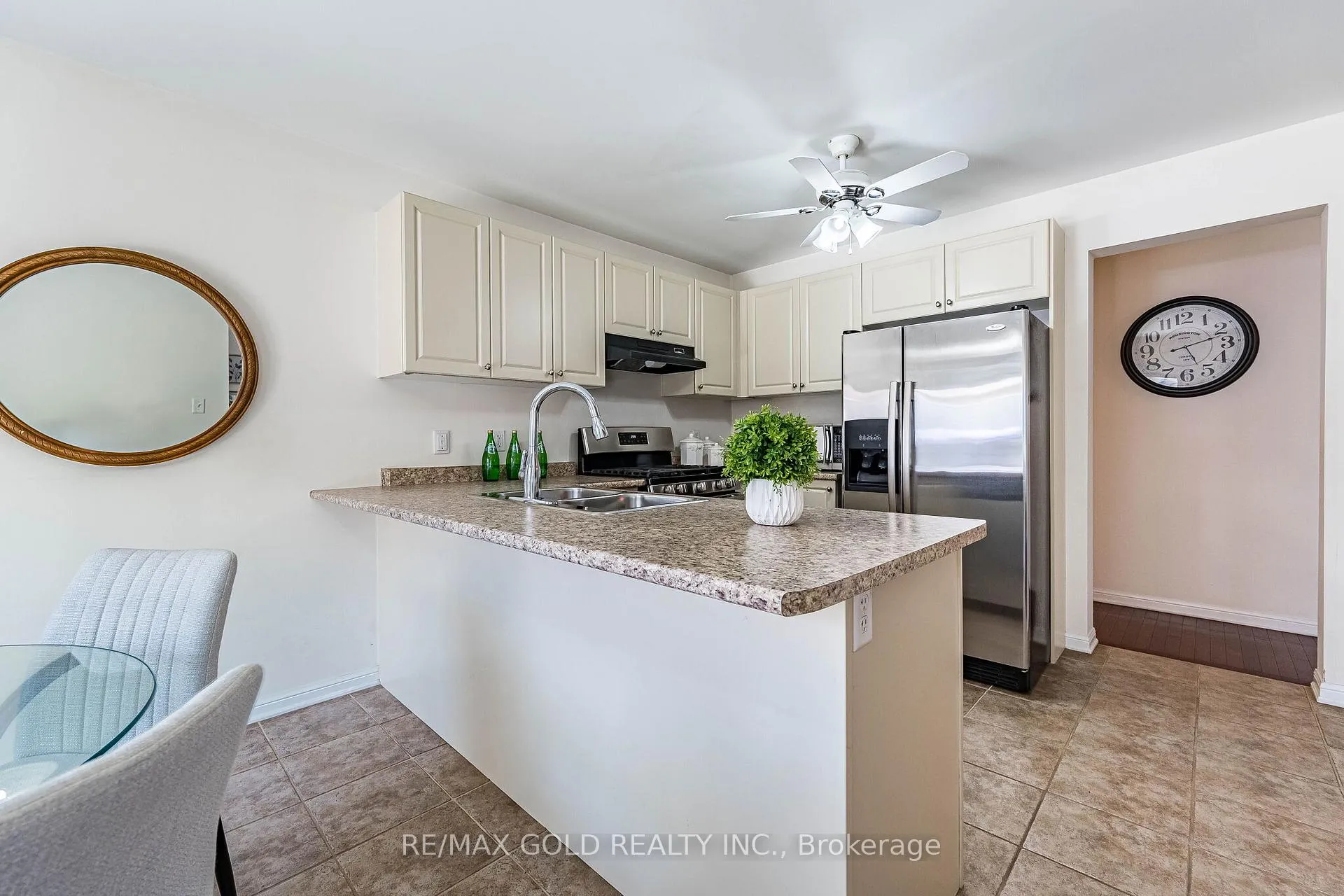 Photo 13 of 6 Clenston Road, Brampton, Northwest Brampton — HOMEH