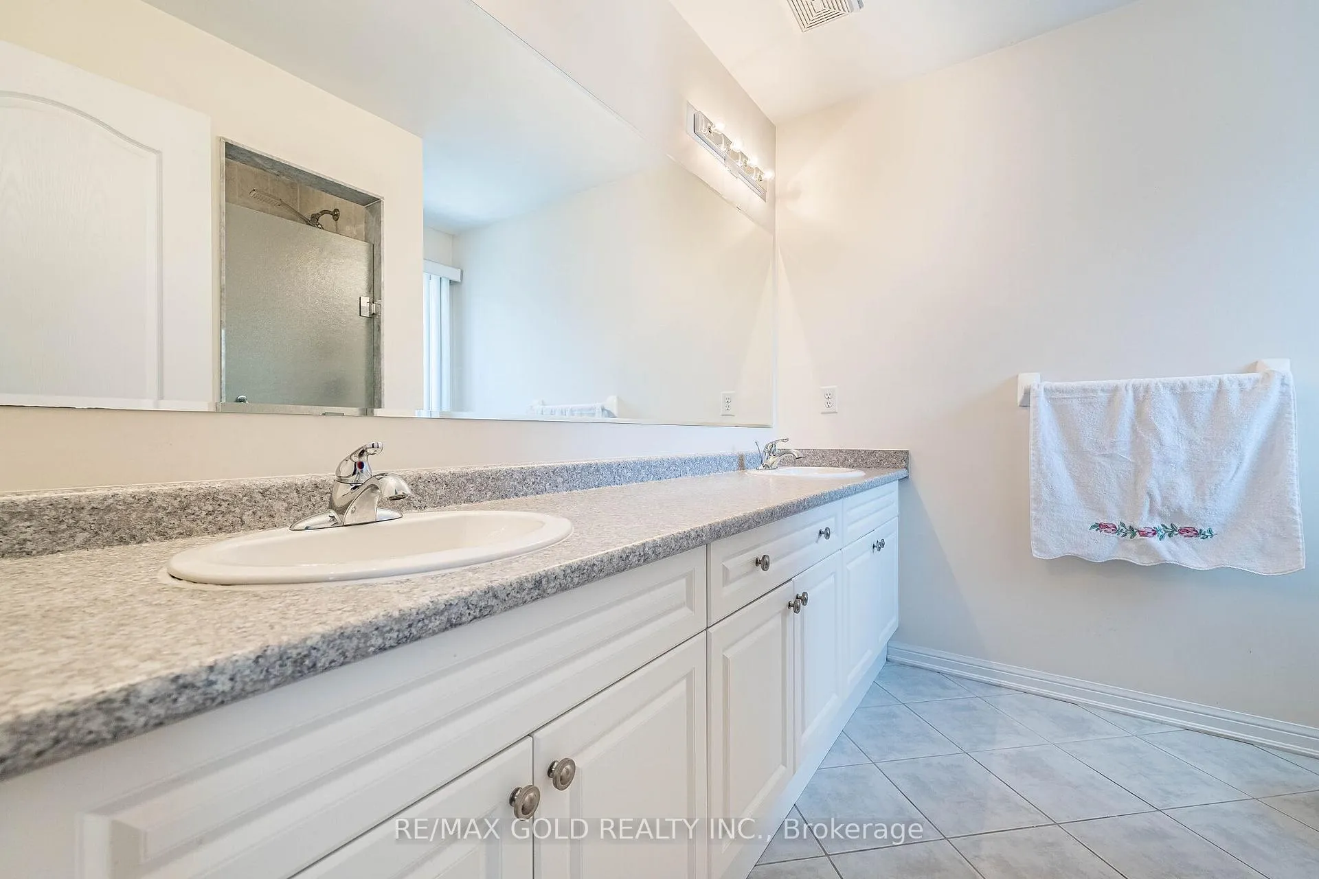 Photo 21 of 6 Clenston Road, Brampton, Northwest Brampton — HOMEH