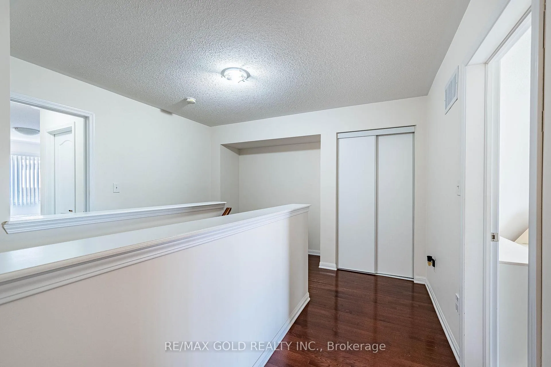 Photo 28 of 6 Clenston Road, Brampton, Northwest Brampton — HOMEH