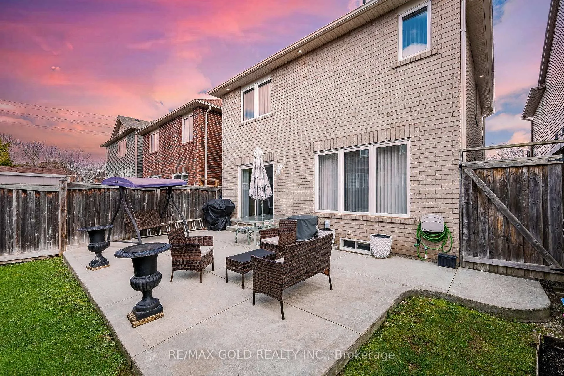 Photo 31 of 6 Clenston Road, Brampton, Northwest Brampton — HOMEH