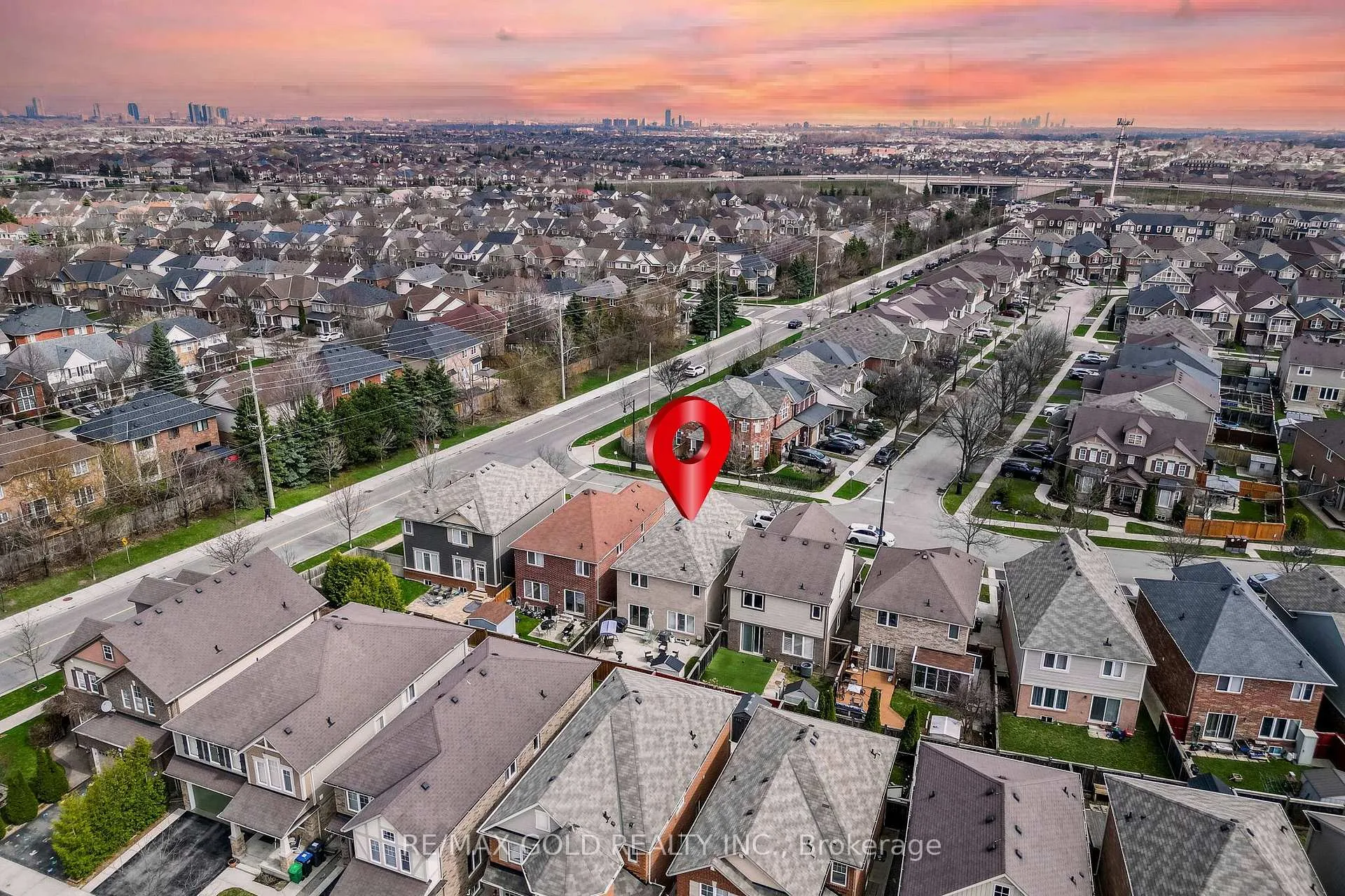 Photo 33 of 6 Clenston Road, Brampton, Northwest Brampton — HOMEH