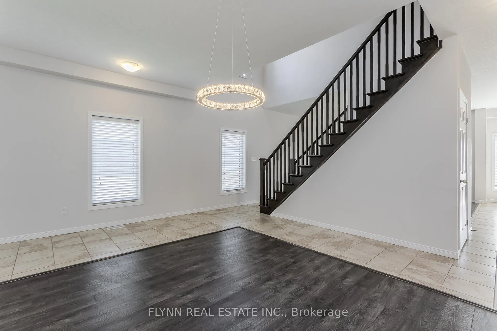 Photo 11 of 246 Woodway Trail, Norfolk, Simcoe — HOMEH