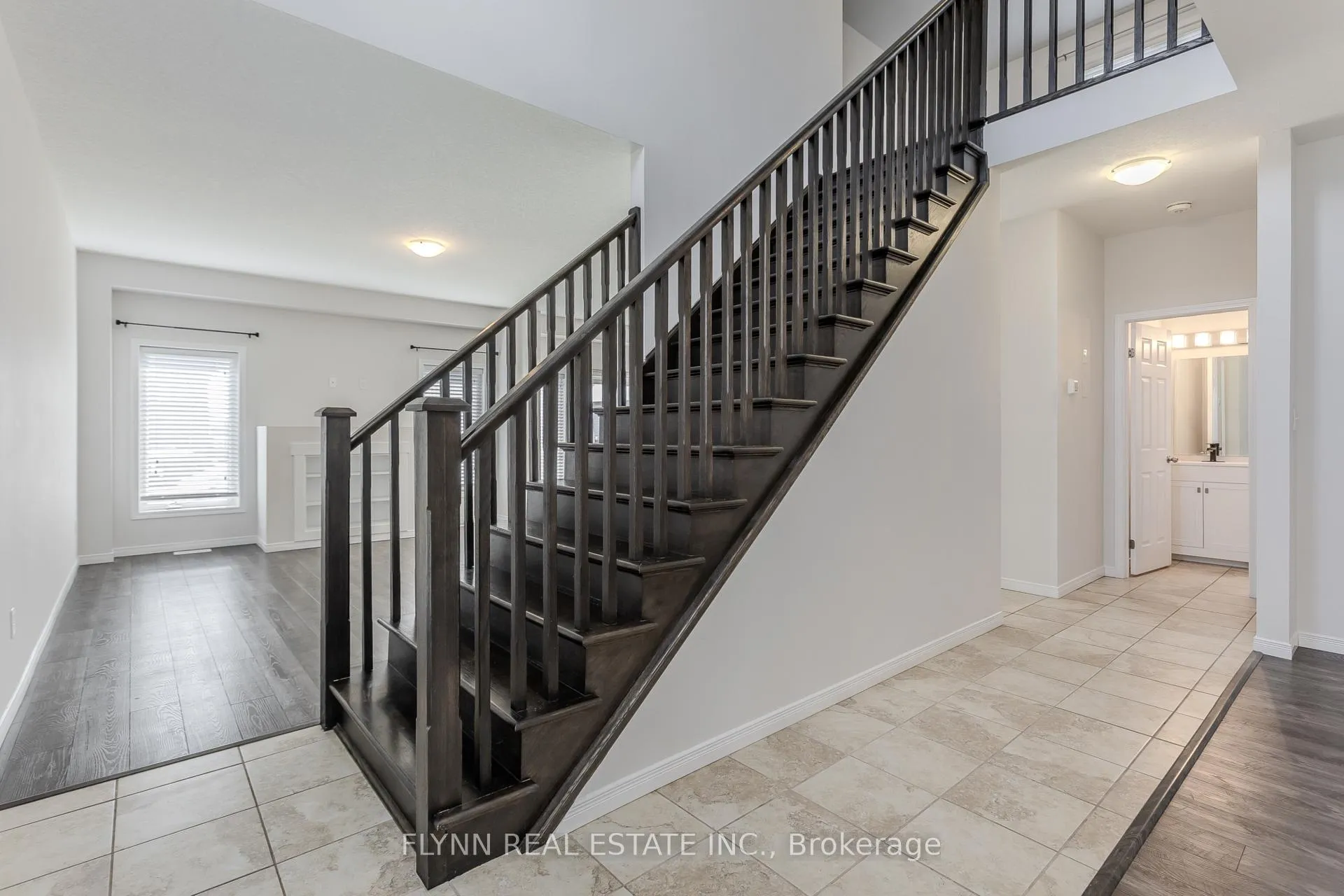 Photo 27 of 246 Woodway Trail, Norfolk, Simcoe — HOMEH