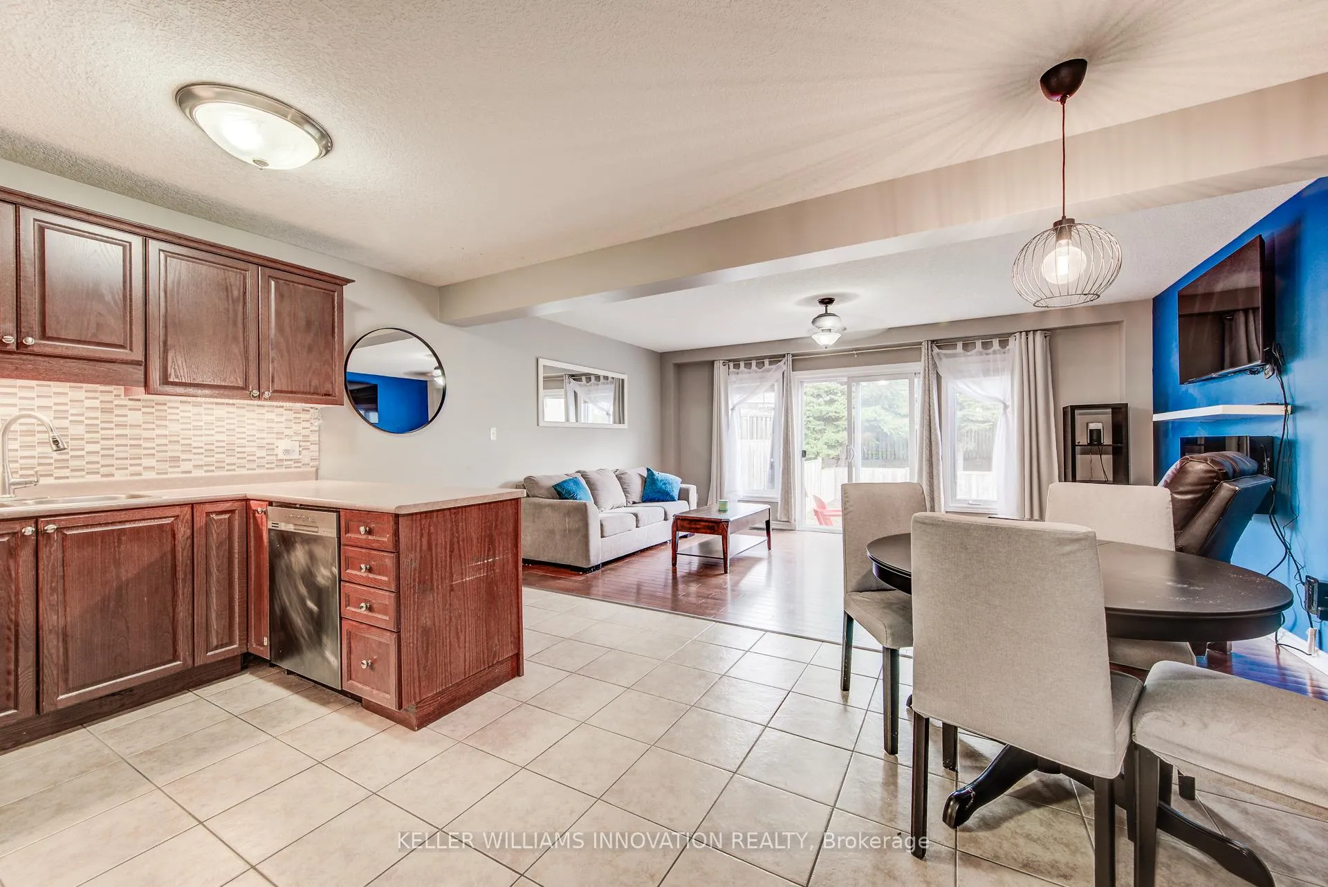 Photo 9 of Unit 10, 972 Strasburg Road, Kitchener, Country Hills West — HOMEH