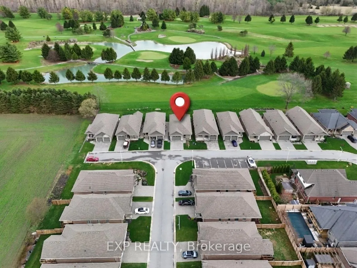 Photo 3 of Unit 31, 159 Collins Way, Strathroy-Caradoc, SE — HOMEH