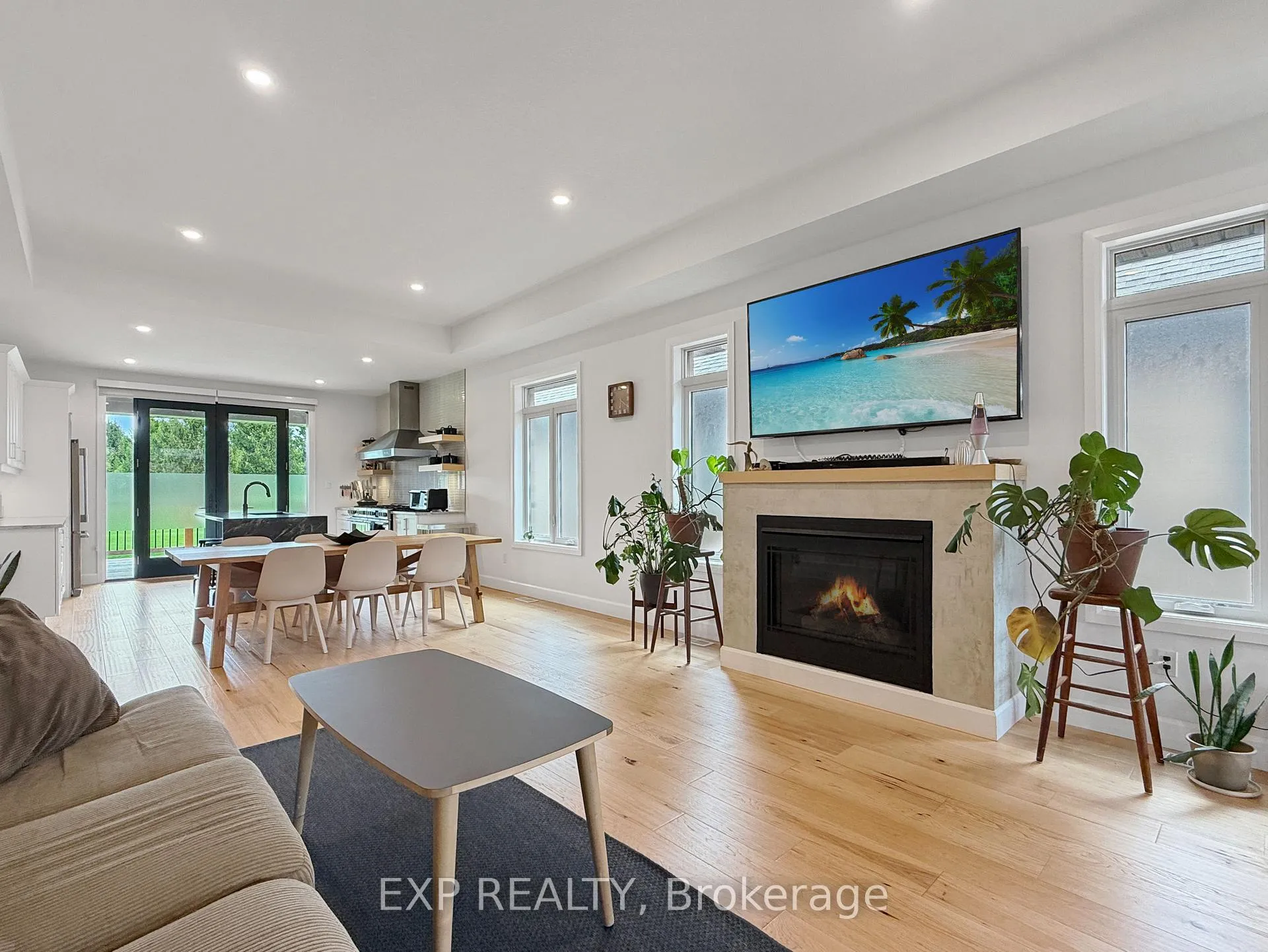 Photo 6 of Unit 31, 159 Collins Way, Strathroy-Caradoc, SE — HOMEH