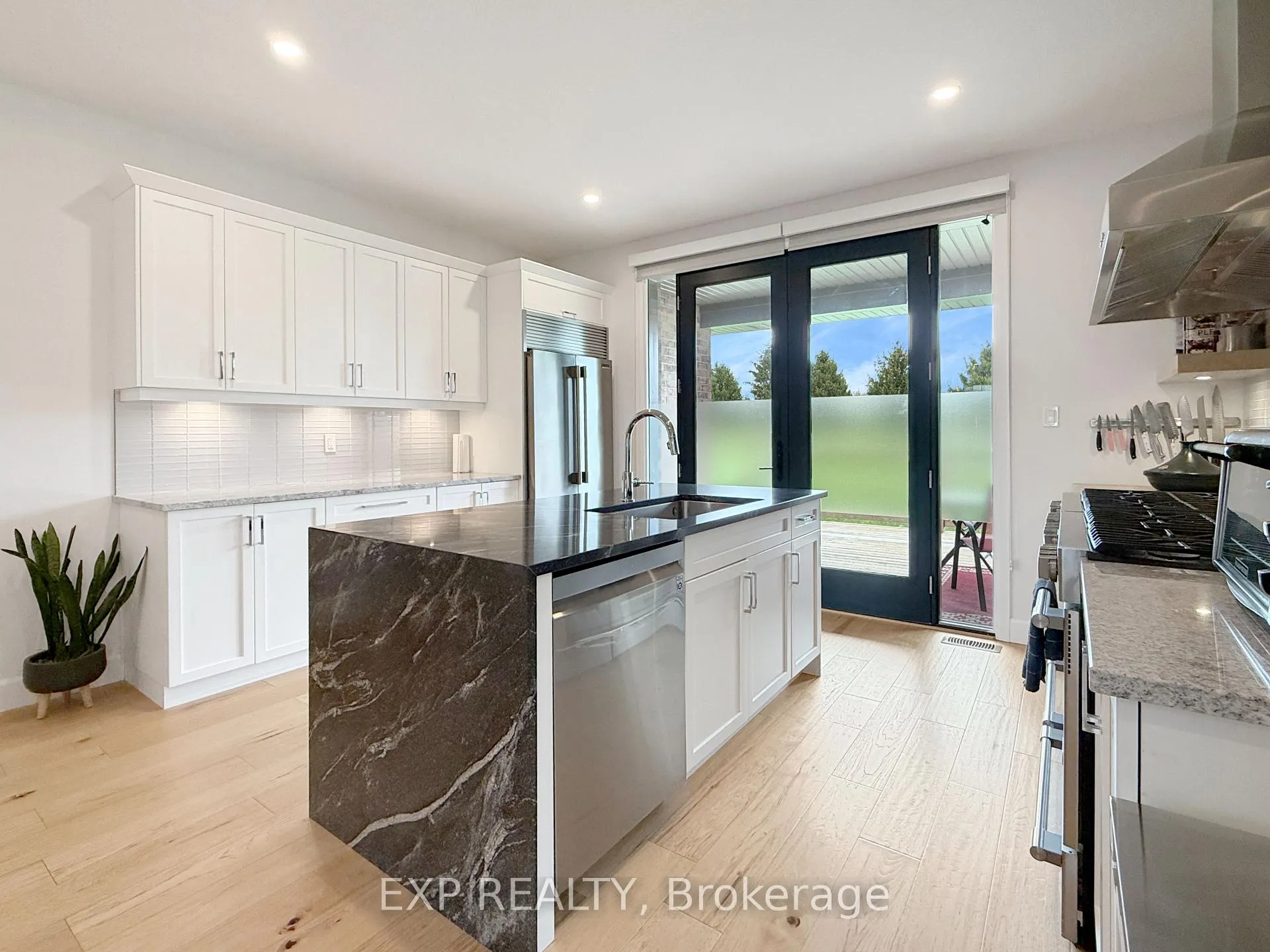 Photo 14 of Unit 31, 159 Collins Way, Strathroy-Caradoc, SE — HOMEH