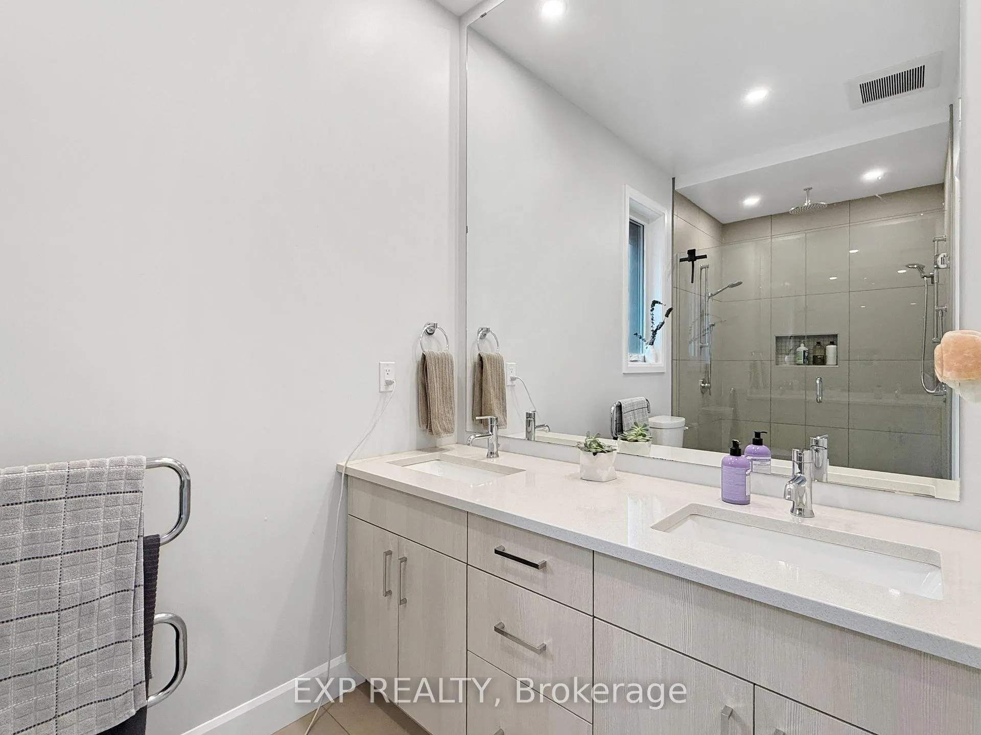 Photo 27 of Unit 31, 159 Collins Way, Strathroy-Caradoc, SE — HOMEH