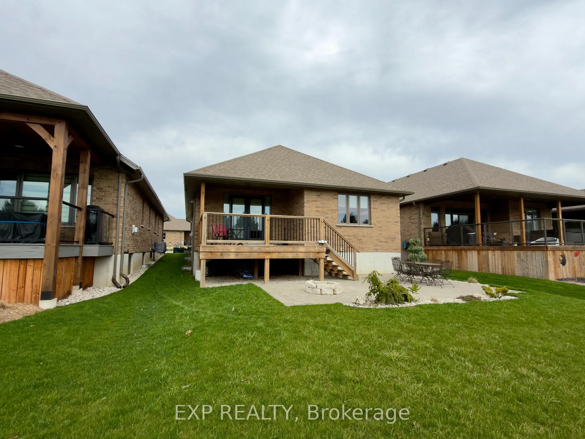 Photo 38 of Unit 31, 159 Collins Way, Strathroy-Caradoc, SE — HOMEH