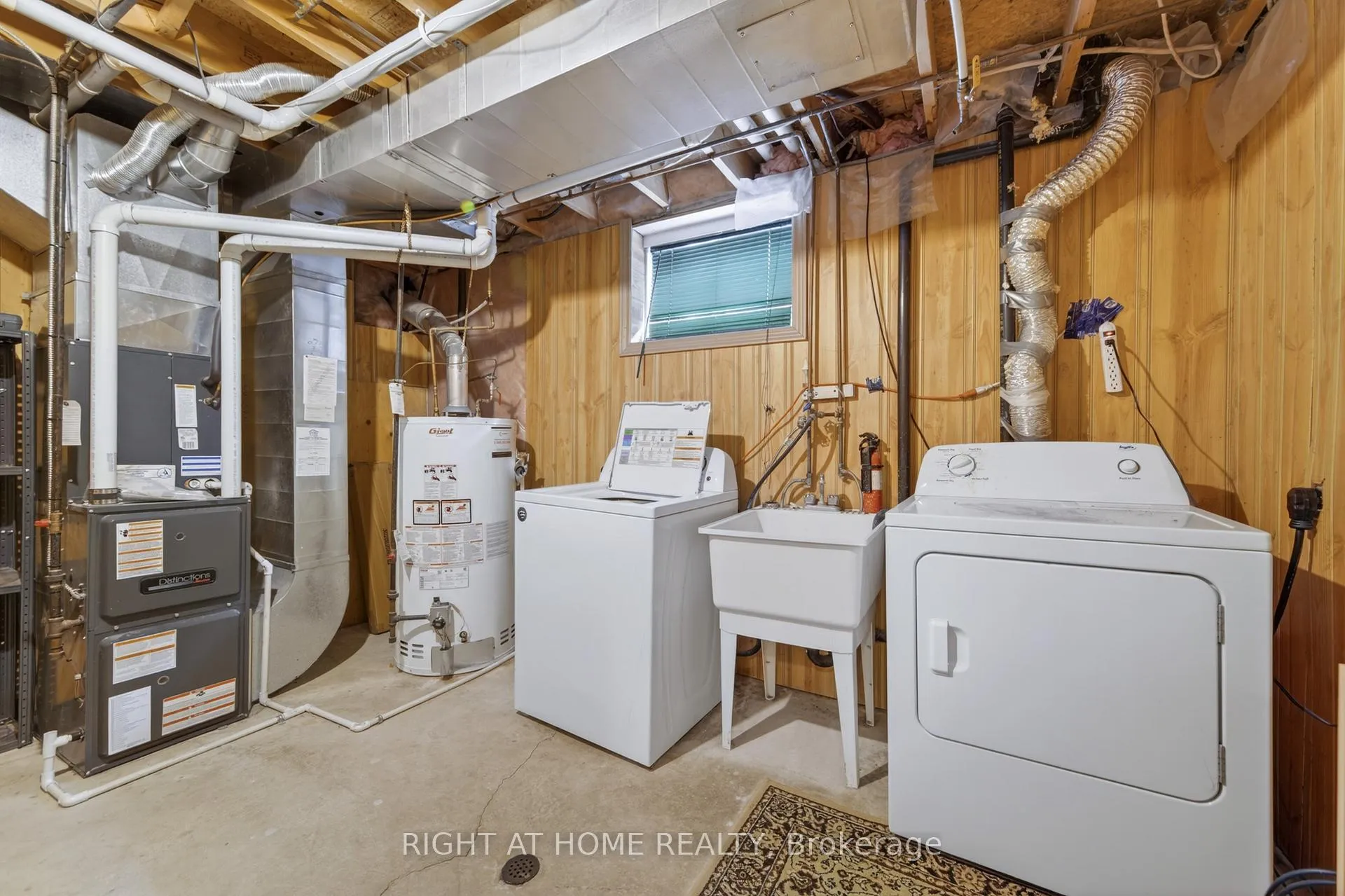 Photo 28 of 40 Arthur Avenue, Barrie, Grove East — HOMEH