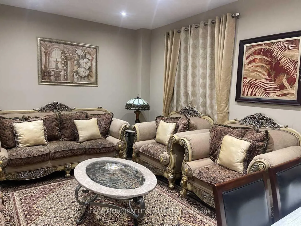Photo 3 of 4 Louisburg Crescent, Brampton, Credit Valley — HOMEH