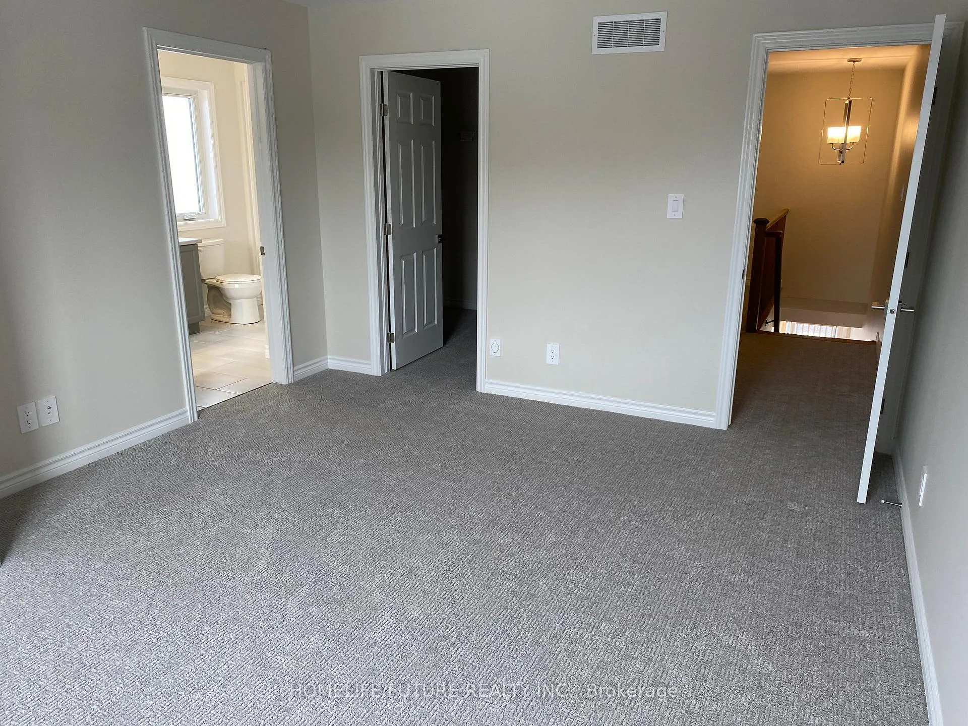Photo 4 of 34 Nipigon Street, Belleville, Thurlow Ward — HOMEH