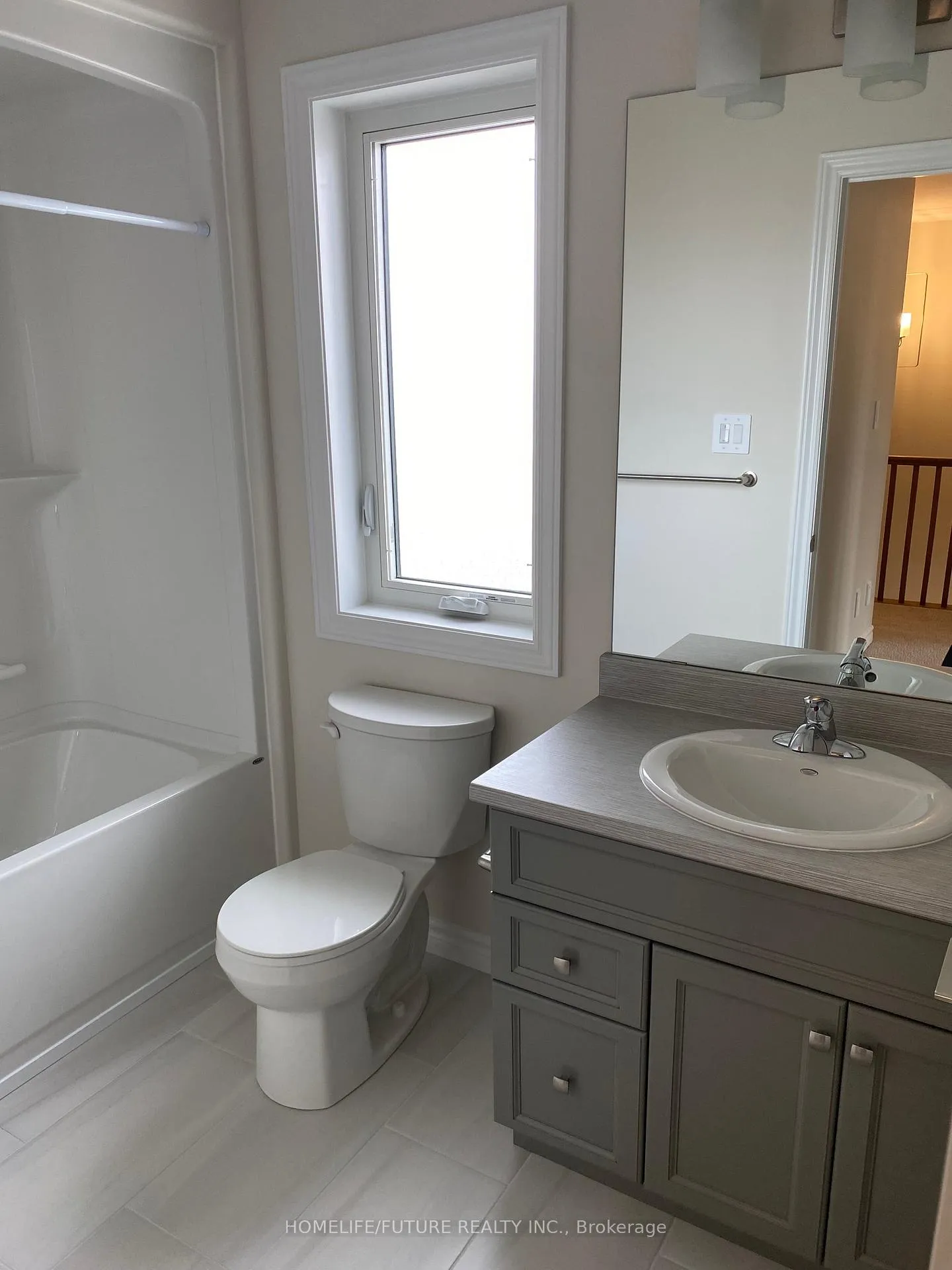 Photo 11 of 34 Nipigon Street, Belleville, Thurlow Ward — HOMEH