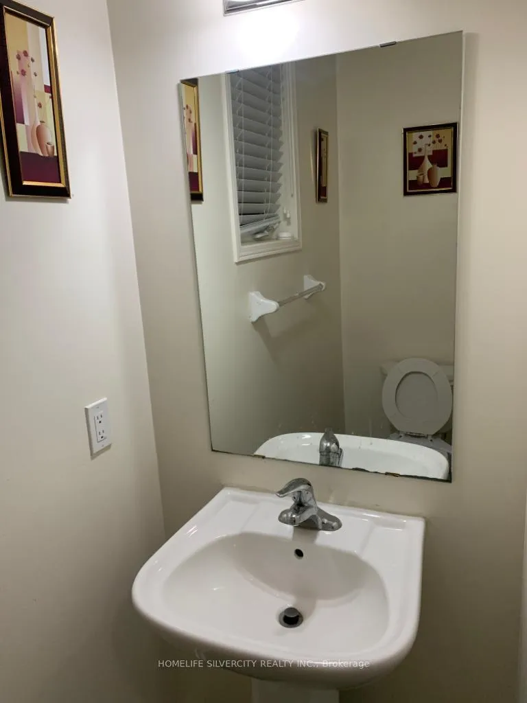 Photo 7 of 70 Loftsmoor Drive, Brampton, Sandringham-Wellington — HOMEH