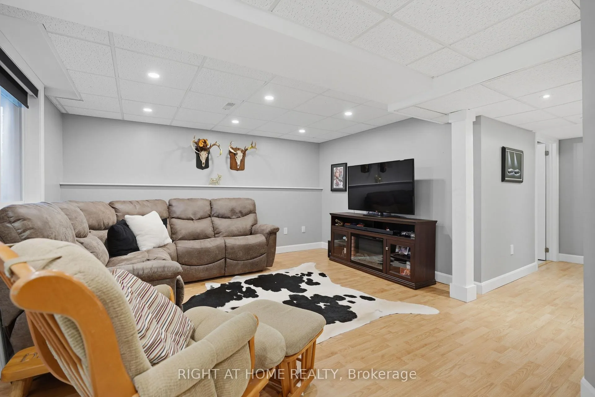 Photo 21 of 22 Sunset Place, Barrie, Holly — HOMEH