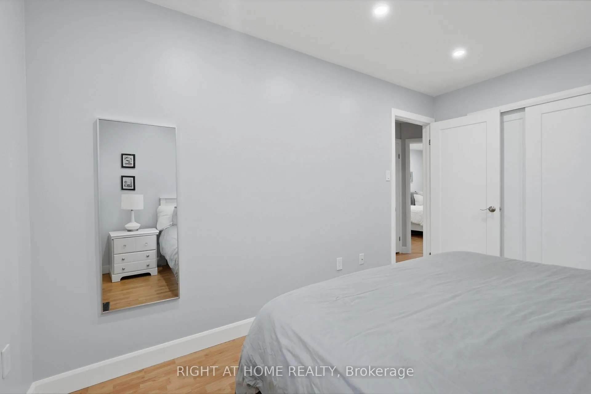 Photo 32 of 22 Sunset Place, Barrie, Holly — HOMEH