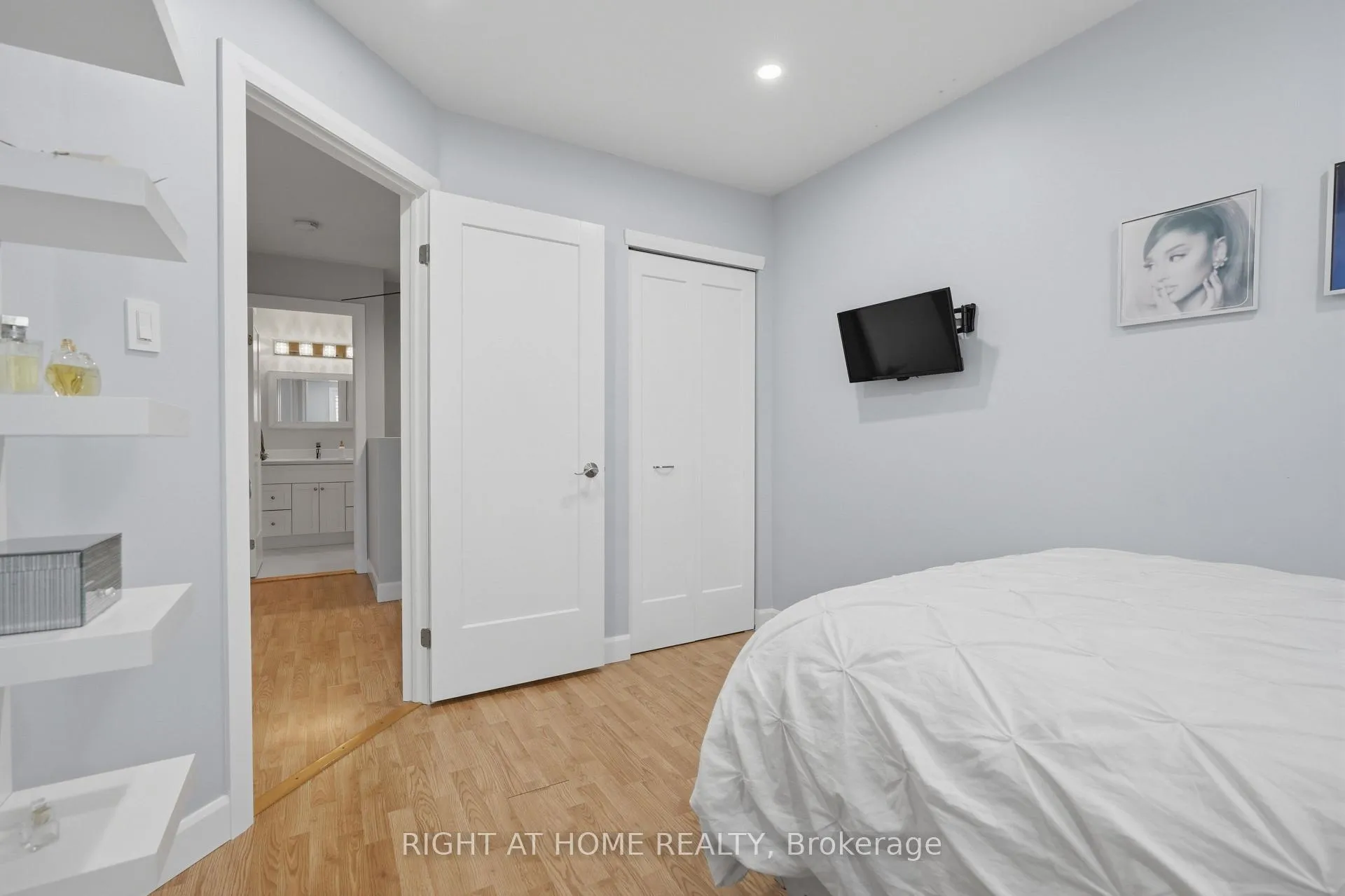 Photo 34 of 22 Sunset Place, Barrie, Holly — HOMEH