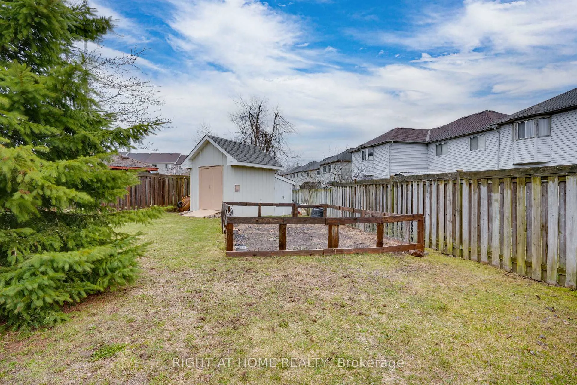 Photo 45 of 22 Sunset Place, Barrie, Holly — HOMEH
