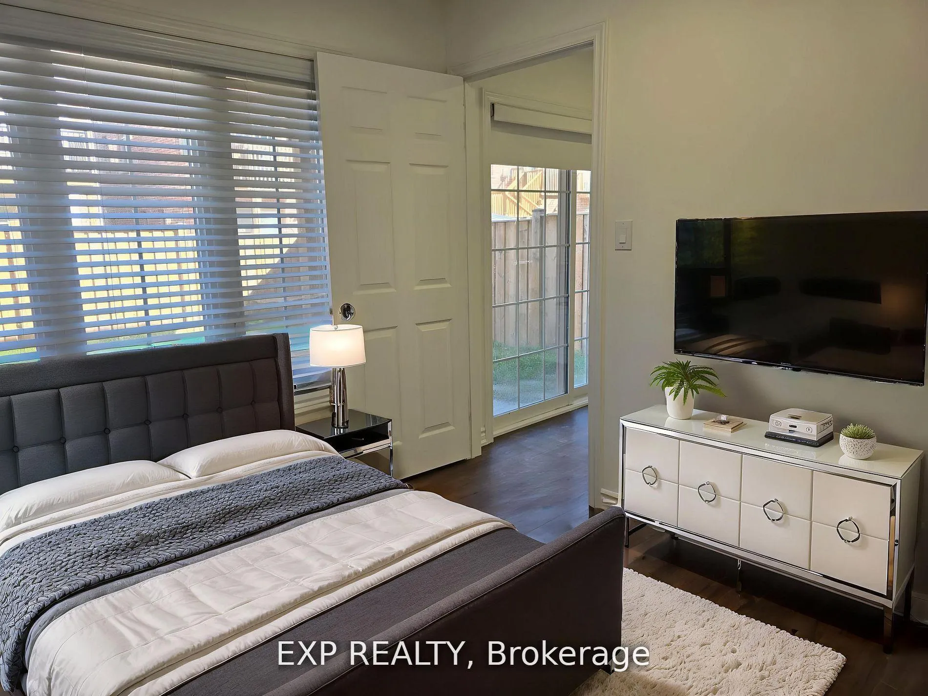 Photo 4 of Unit Unit B, 50 Farooq Boulevard, Vaughan, Vellore Village — HOMEH