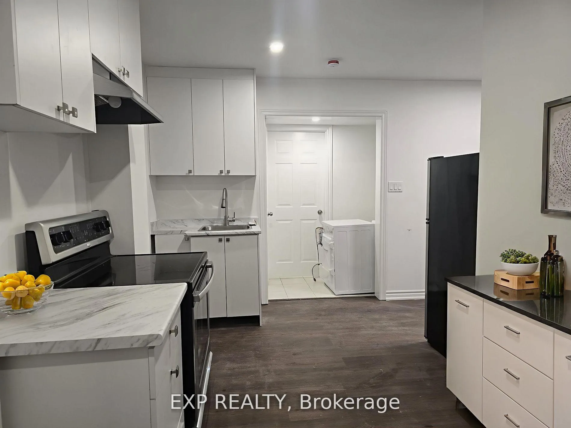 Photo 6 of Unit Unit B, 50 Farooq Boulevard, Vaughan, Vellore Village — HOMEH