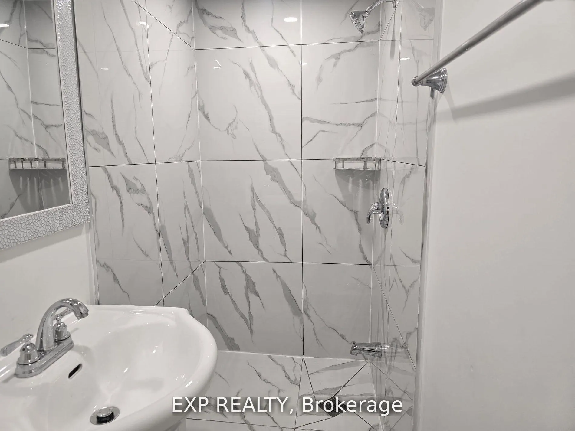 Photo 8 of Unit Unit B, 50 Farooq Boulevard, Vaughan, Vellore Village — HOMEH