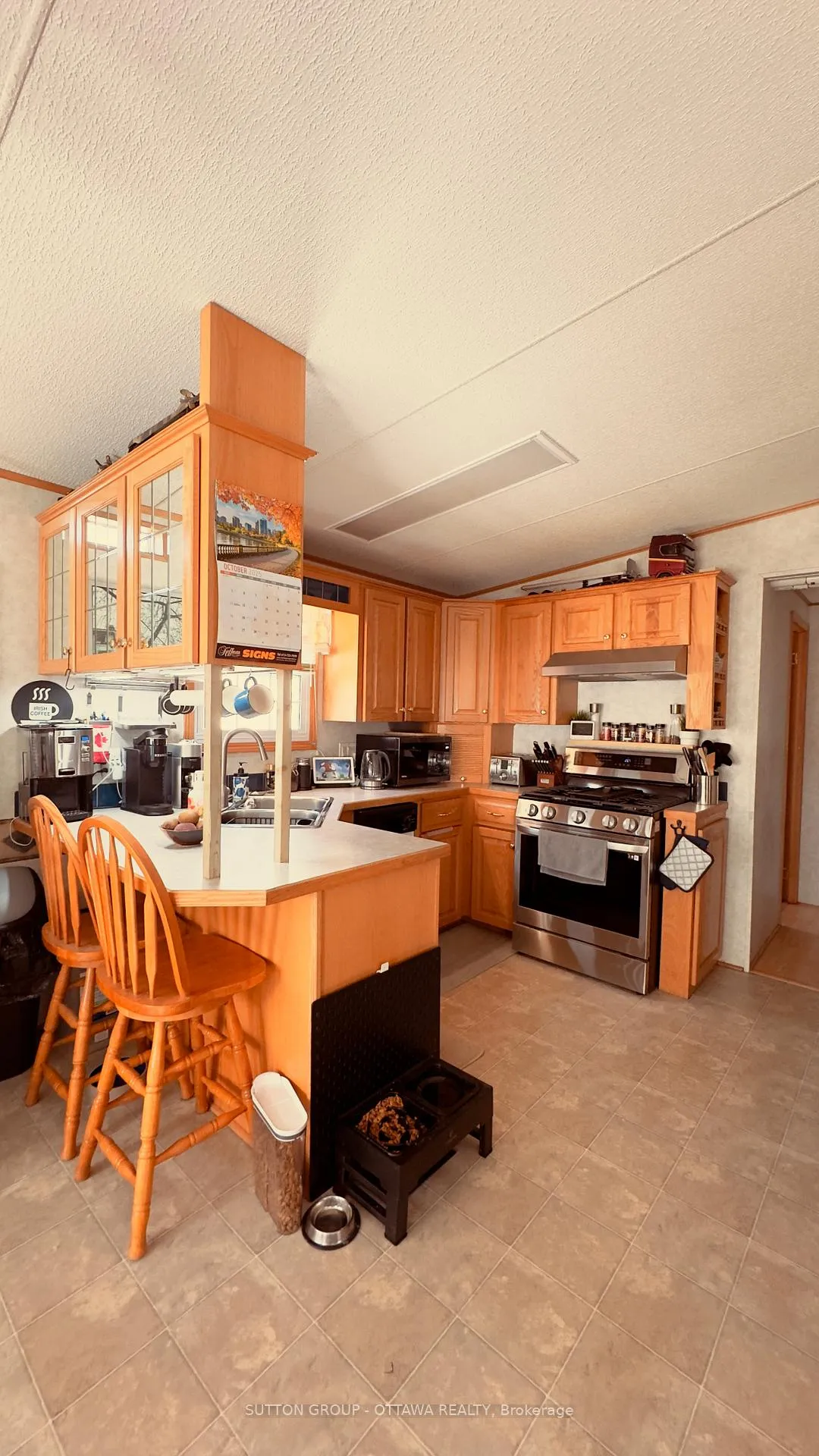 Photo 9 of 8 Yvette Private, Ottawa, Remainder of Stittsville & Area — HOMEH