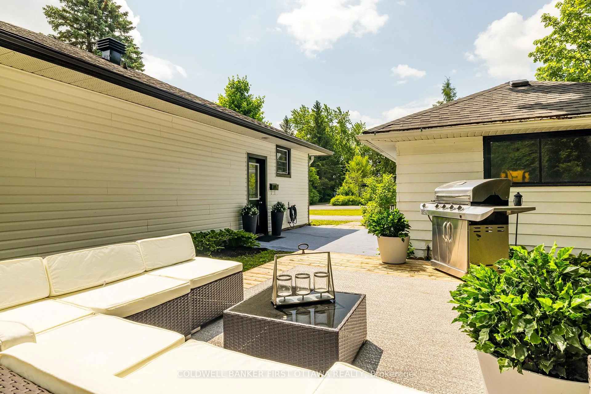 Photo 5 of 1 Porter Street, Ottawa, Stittsville (South) — HOMEH