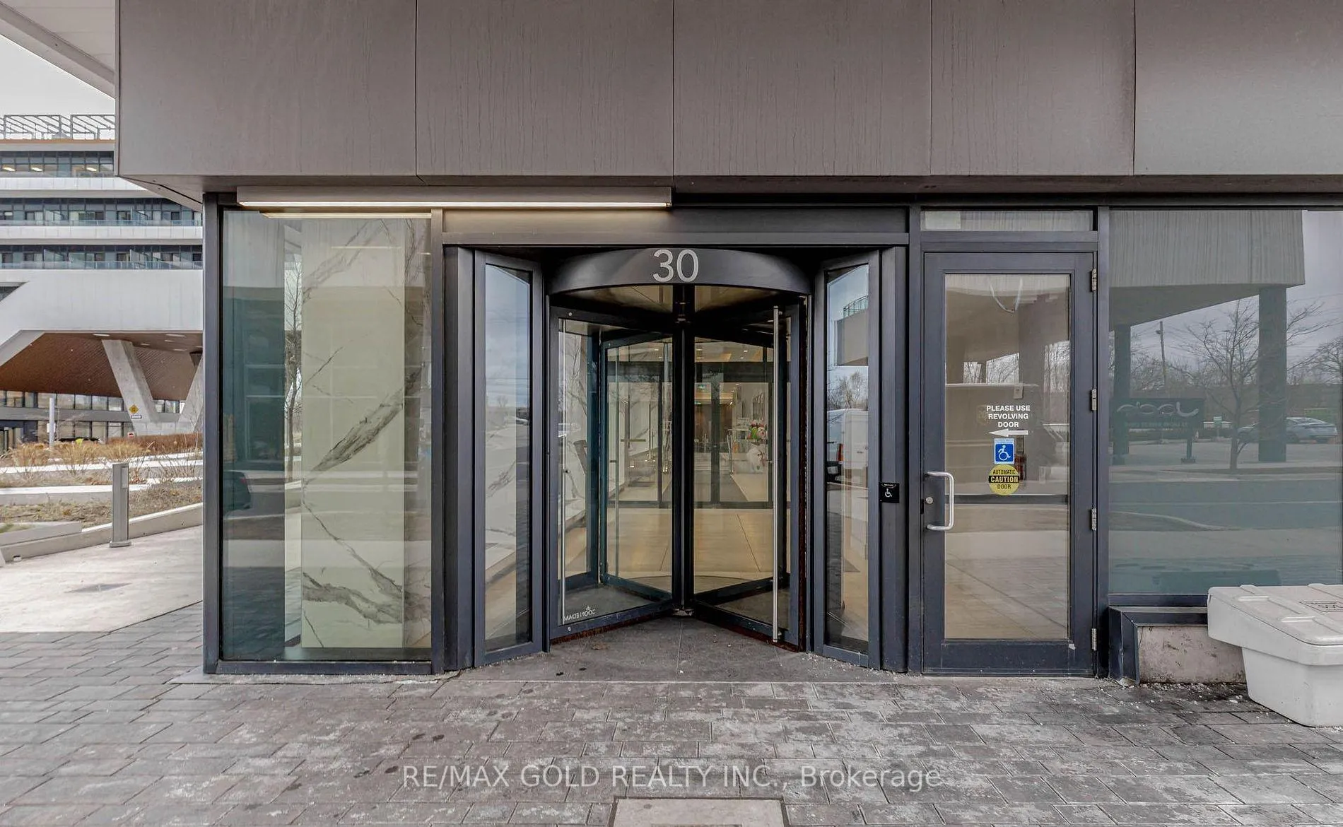 Photo 2 of Unit 1919, 30 Shore Breeze Drive, Etobicoke, Mimico — HOMEH