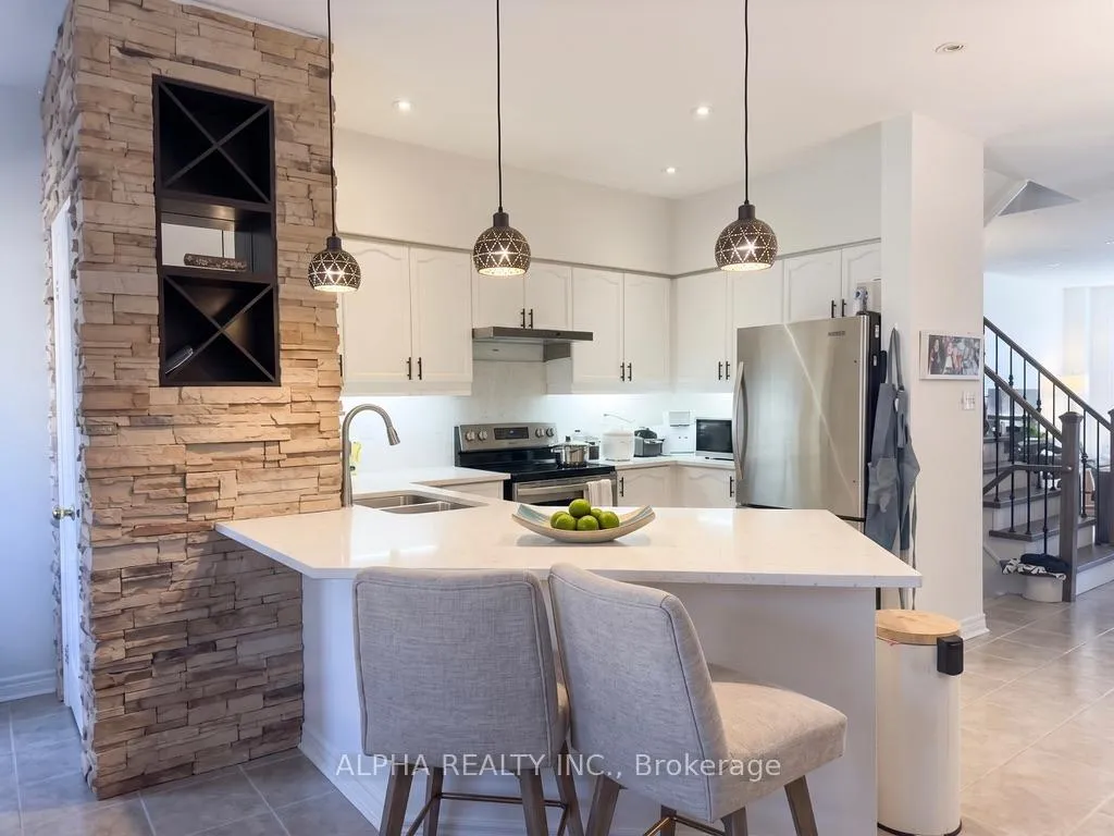 Photo 5 of 17 Bellagio Crescent, Vaughan, Patterson — HOMEH
