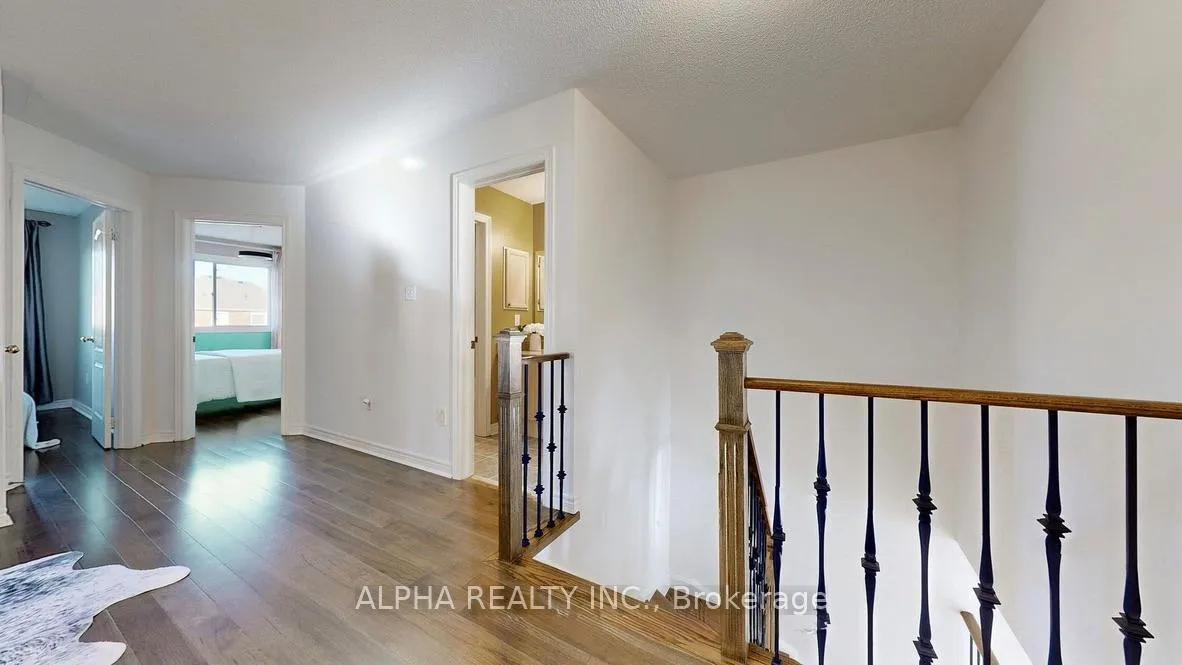 Photo 10 of 17 Bellagio Crescent, Vaughan, Patterson — HOMEH